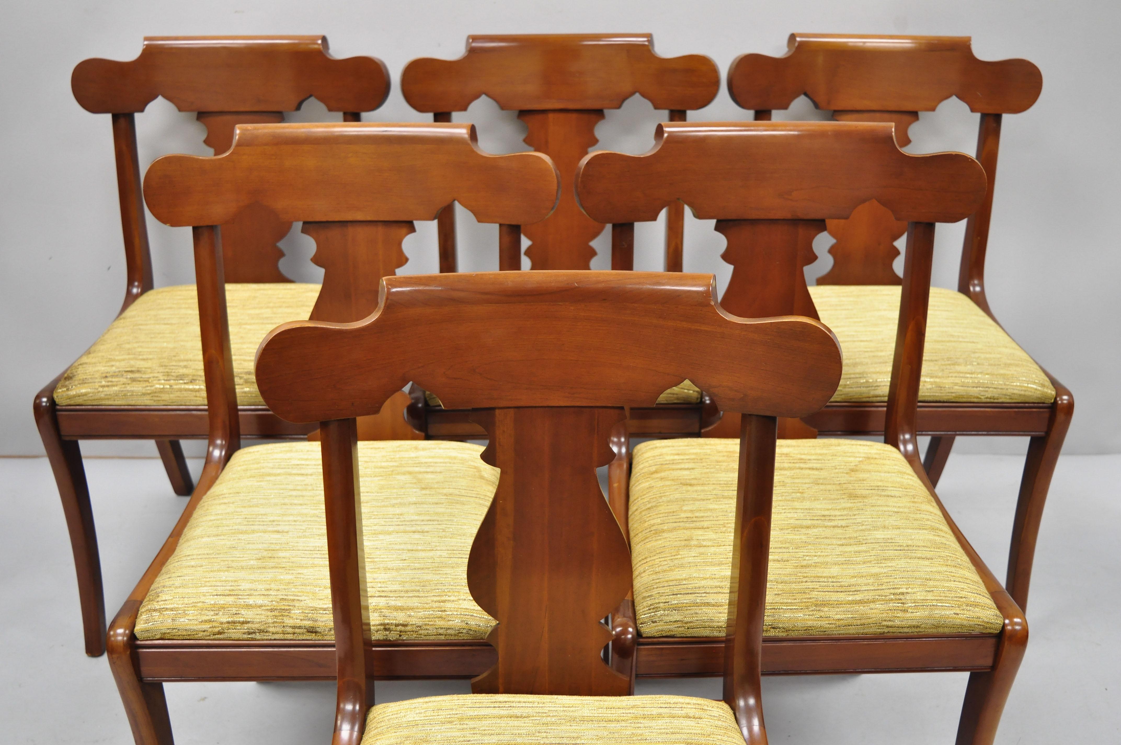 Set of Six Vintage Statton Solid Cherrywood American Colonial Dining Chairs In Good Condition In Philadelphia, PA