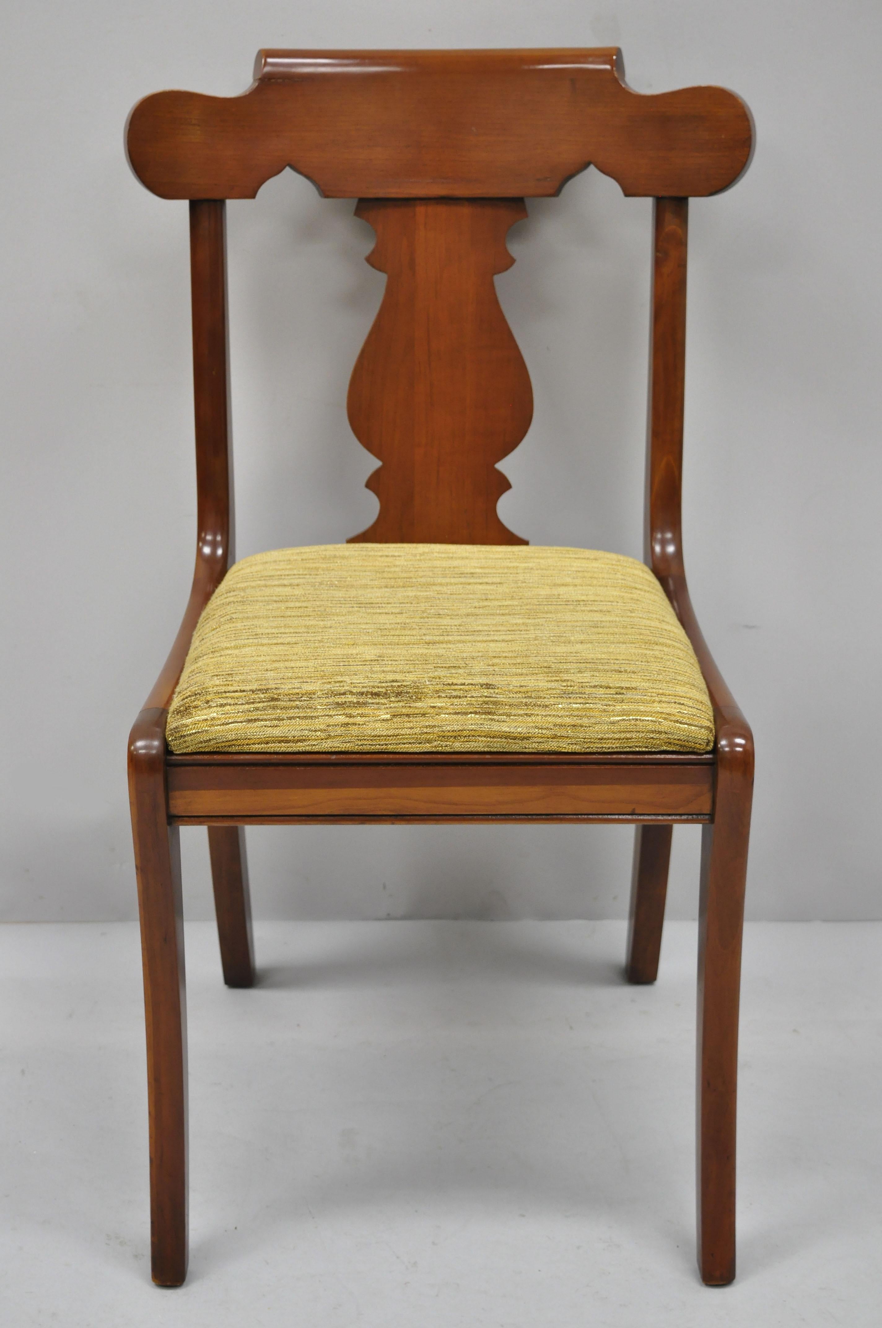 20th Century Set of Six Vintage Statton Solid Cherrywood American Colonial Dining Chairs