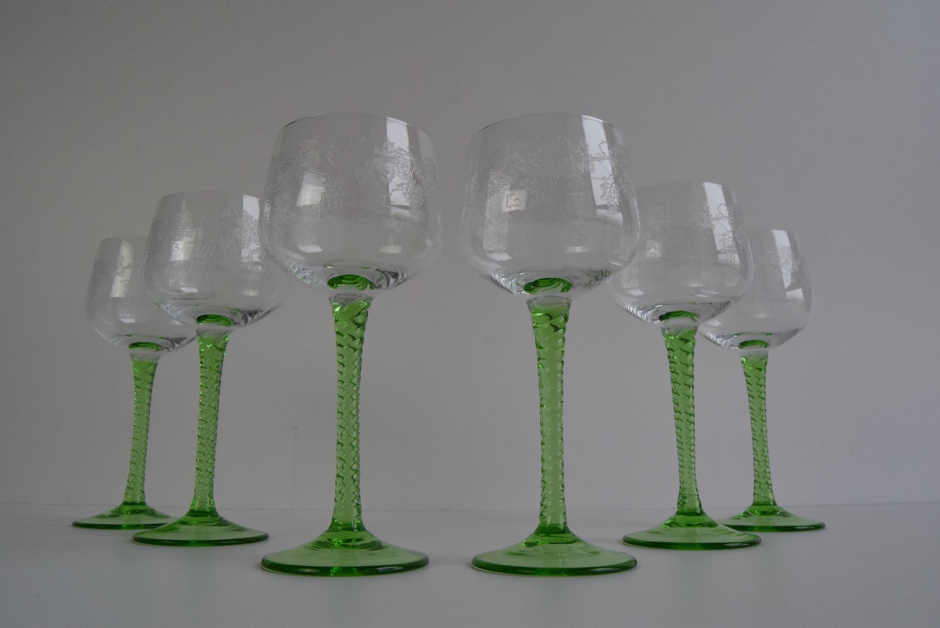 Czech Set of six vintage stemmed glasses, 1960s. For Sale