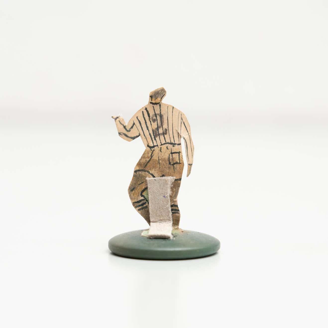 Set of Six Vintage Table Button Soccer Game Players, Spain, circa 1950 For Sale 3