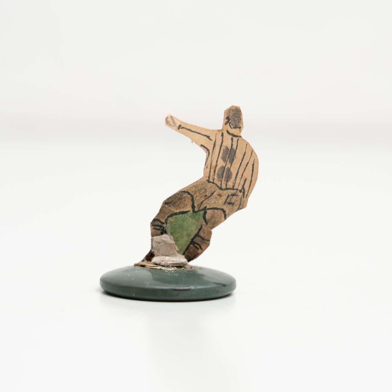Set of Six Vintage Table Button Soccer Game Players, Spain, circa 1950 For Sale 5