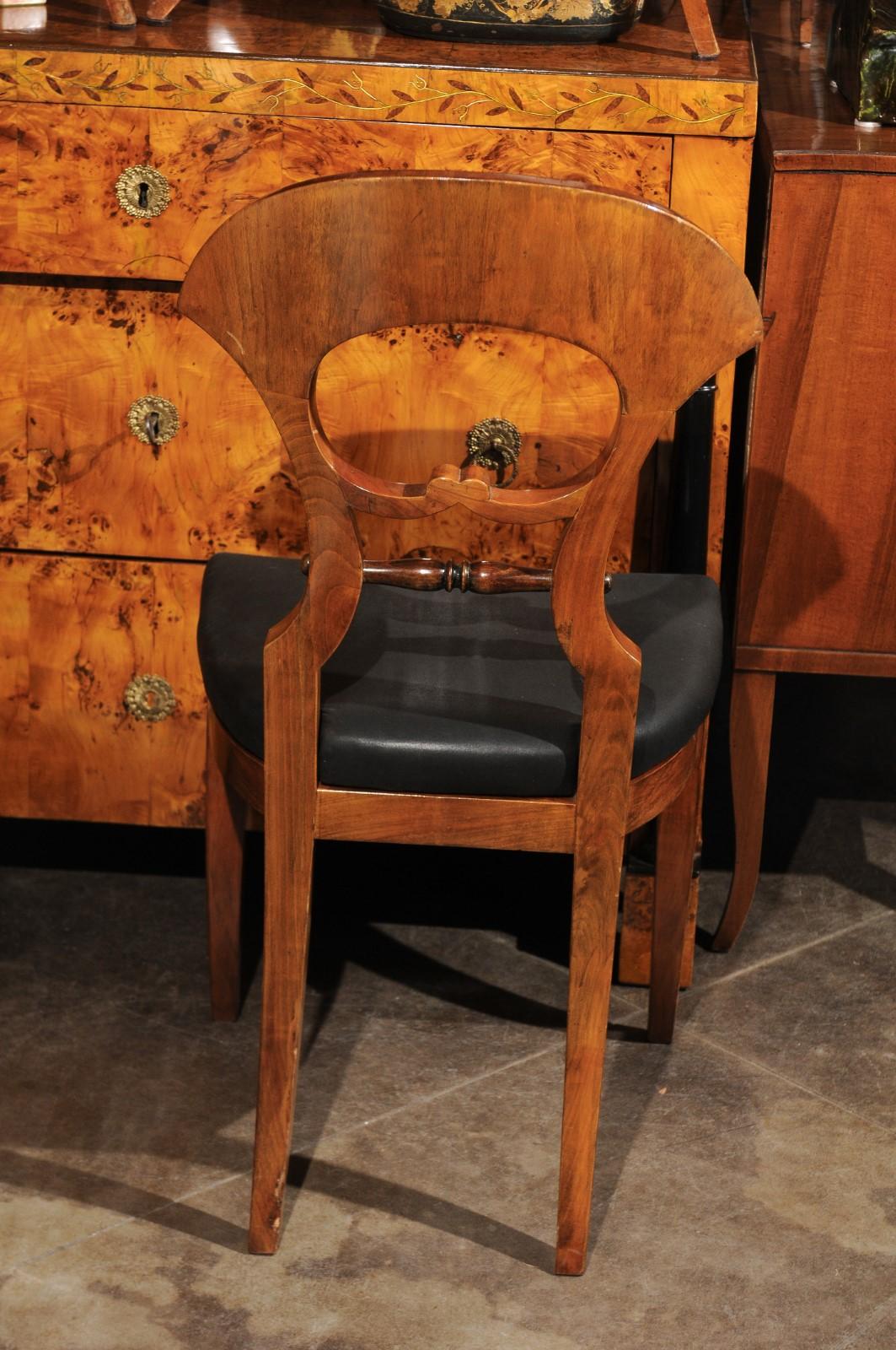 Set of Six Walnut 1840s Biedermeier Austrian Dining Room Chairs with Fan Backs 7