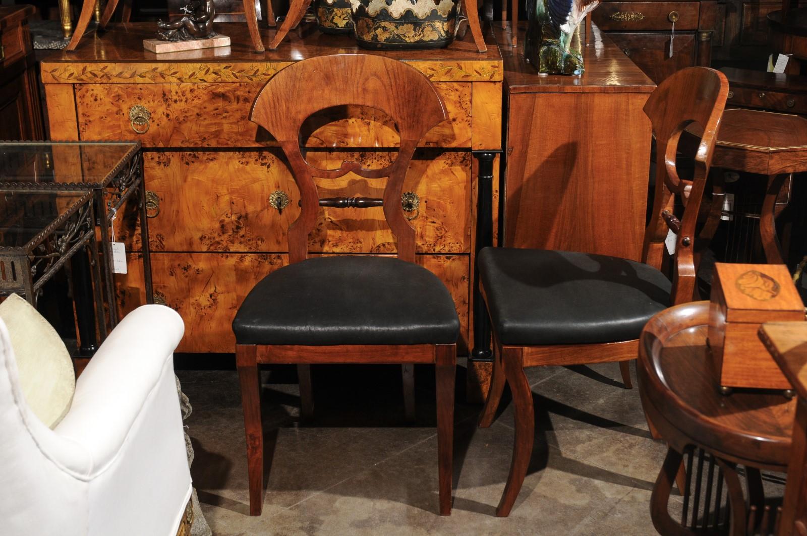 Set of Six Walnut 1840s Biedermeier Austrian Dining Room Chairs with Fan Backs 3