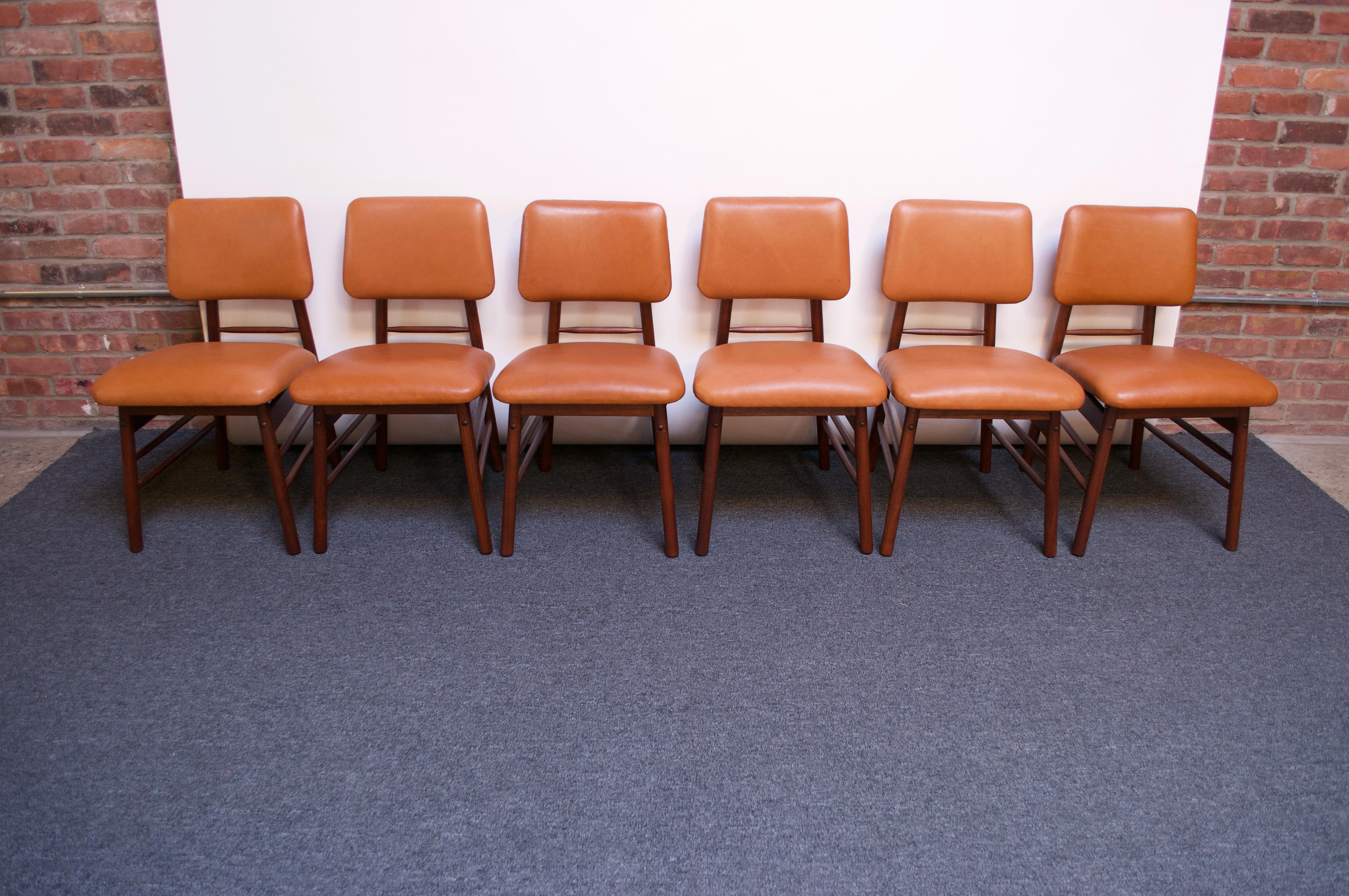 Set of Six Walnut and Leather Dining Chairs by Greta Grossman In Good Condition In Brooklyn, NY