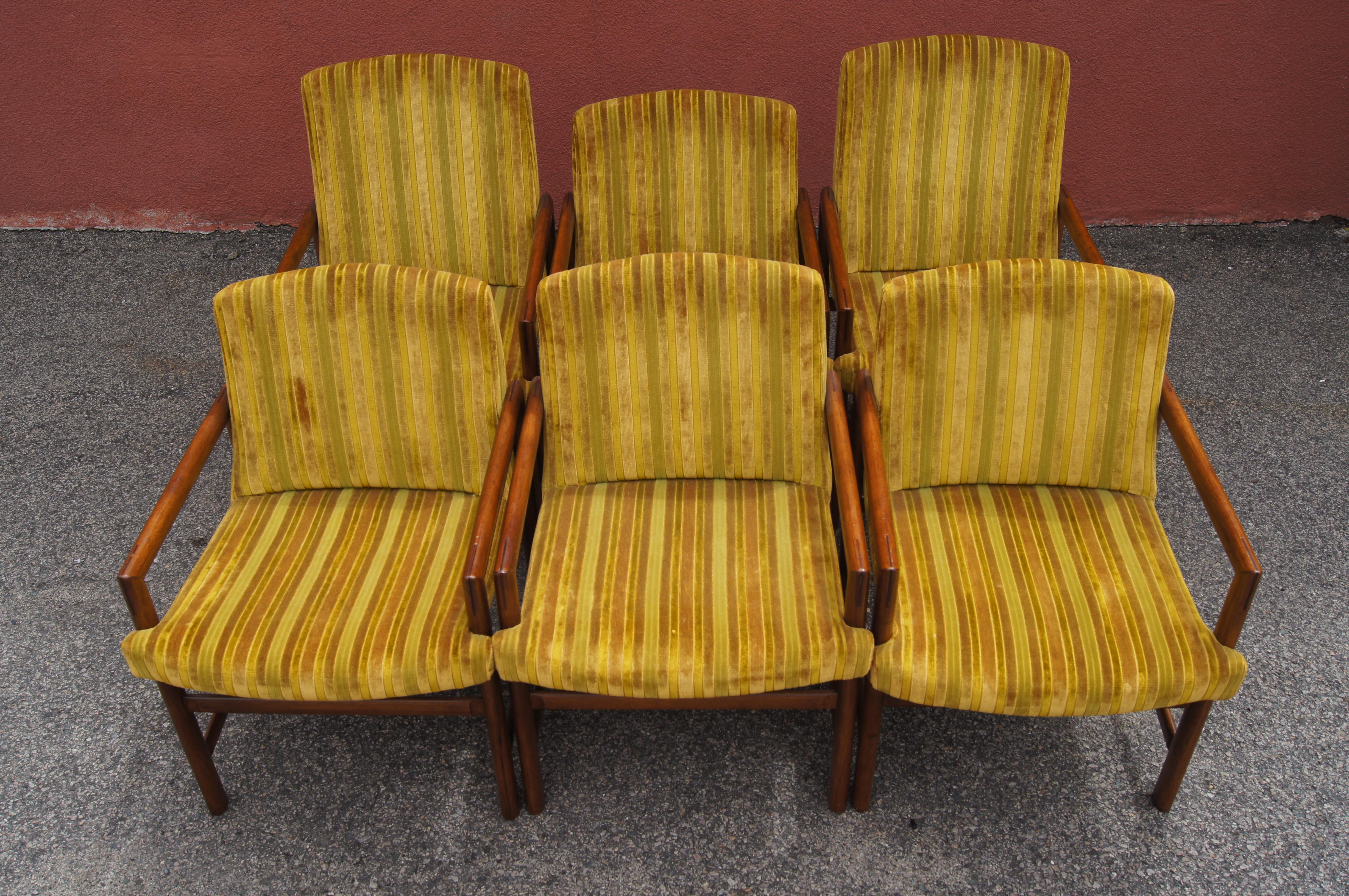Mid-Century Modern Set of Six Walnut Dining Armchairs by Rapids of Boston For Sale