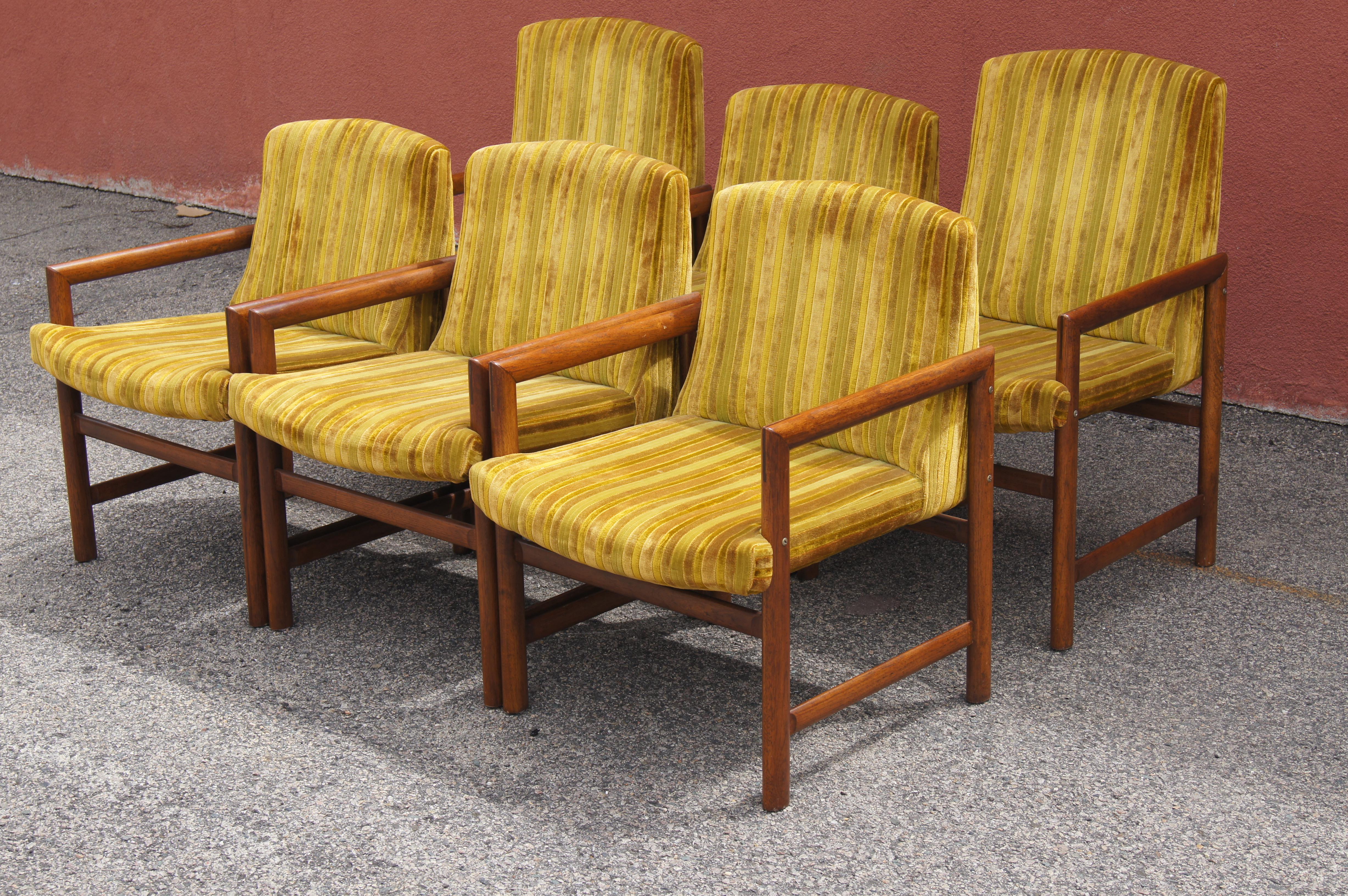 Set of Six Walnut Dining Armchairs by Rapids of Boston In Good Condition For Sale In Dorchester, MA