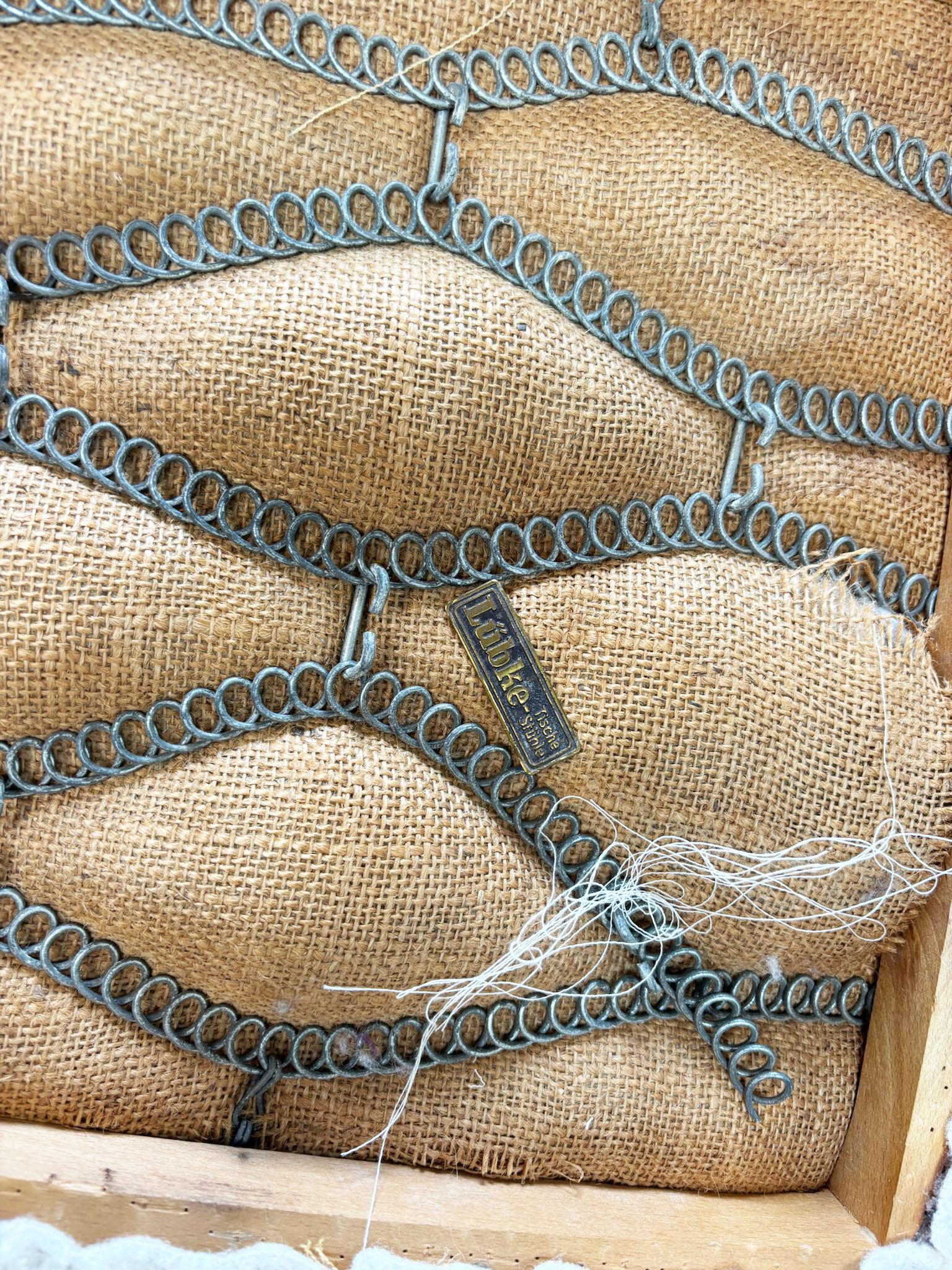 Set di sei sedie da pranzo Lübke in noce in vendita 3