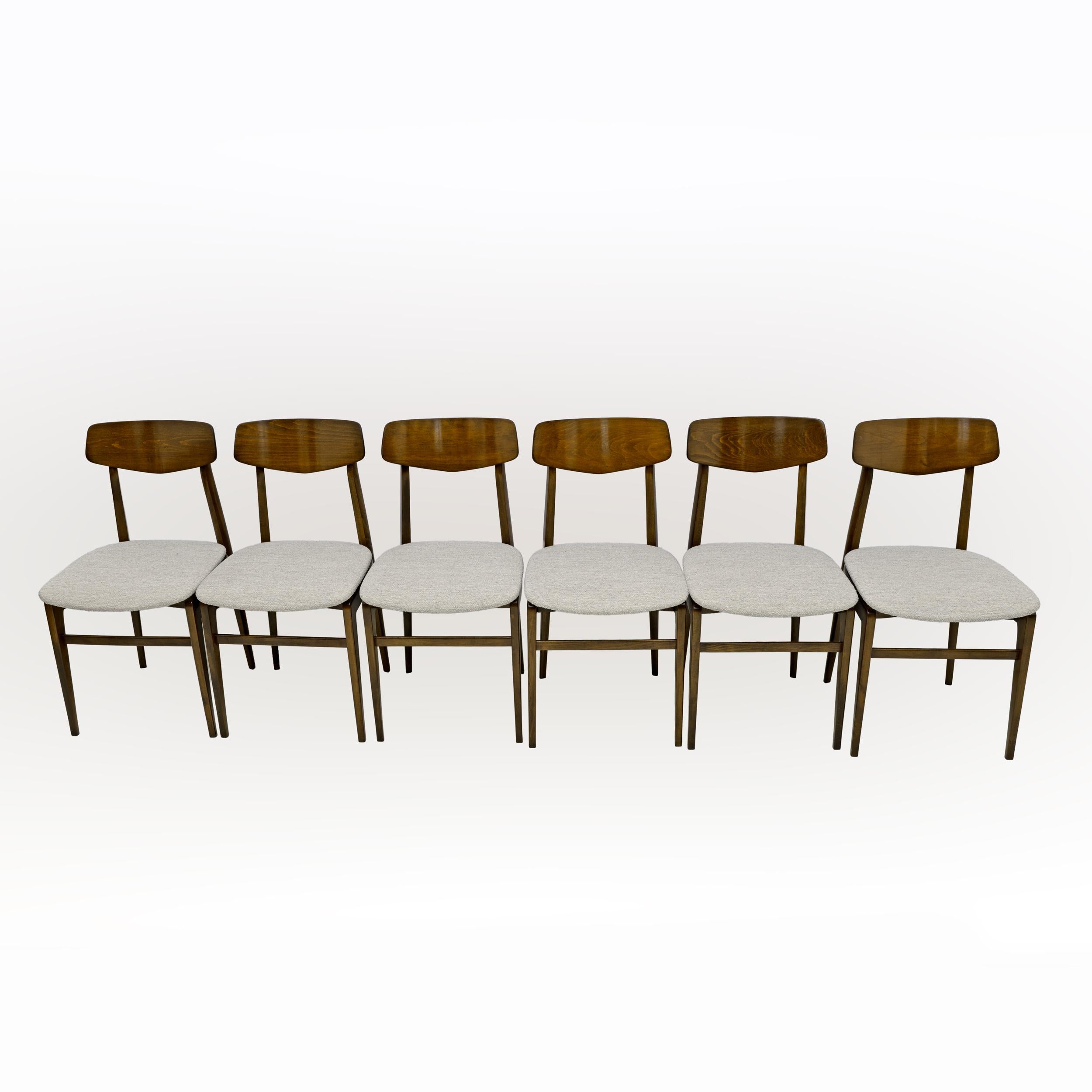 Mid-Century Modern Set of Six Walnut-Stained Beech and Bouclè Fabric Dining Chairs, Denmark, 1960s For Sale