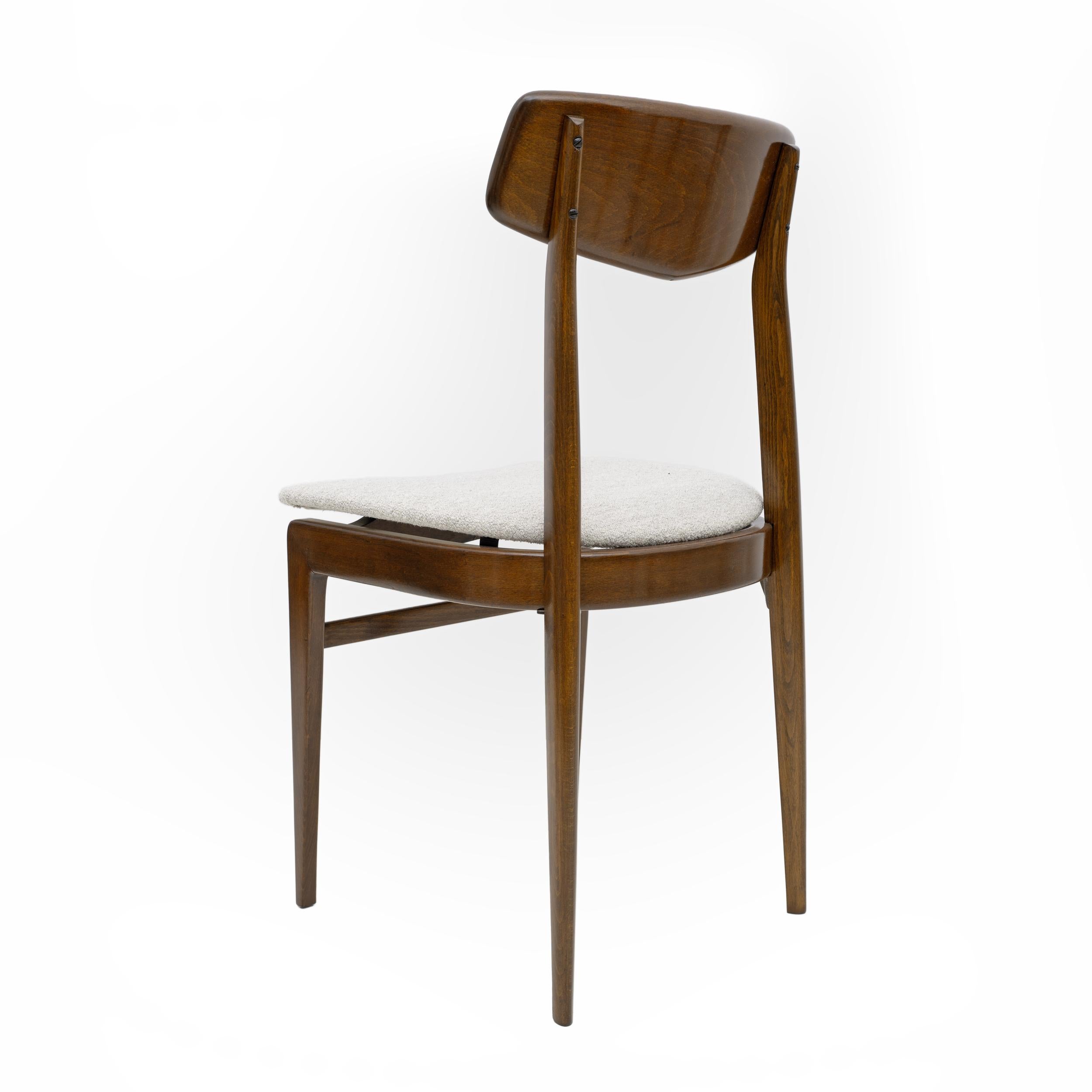 Set of Six Walnut-Stained Beech and Bouclè Fabric Dining Chairs, Denmark, 1960s For Sale 2
