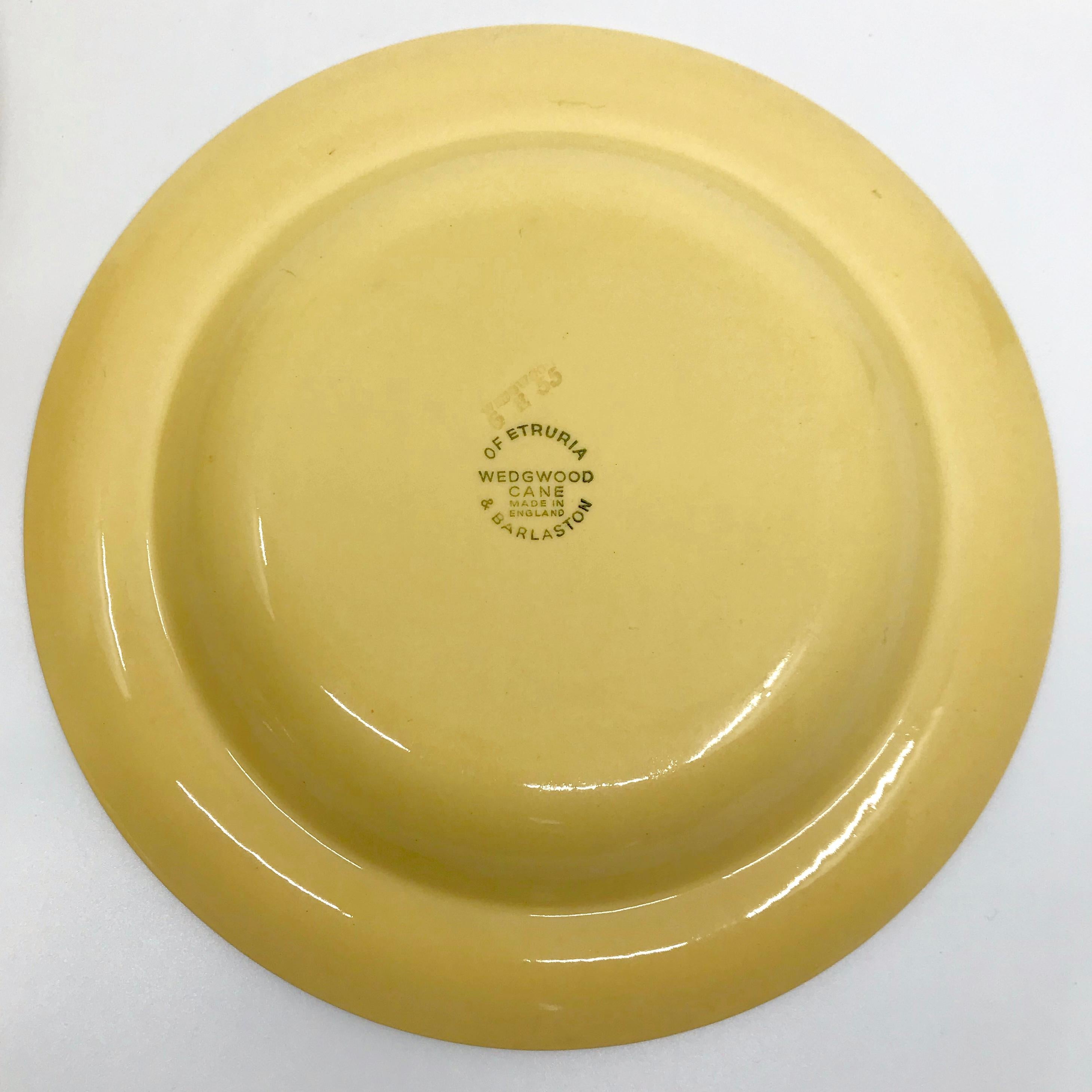 Creamware Set of Six Wedgwood Yellow Plates For Sale