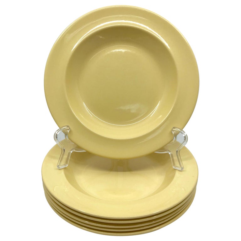 Set of Six Wedgwood Yellow Plates For Sale at 1stDibs