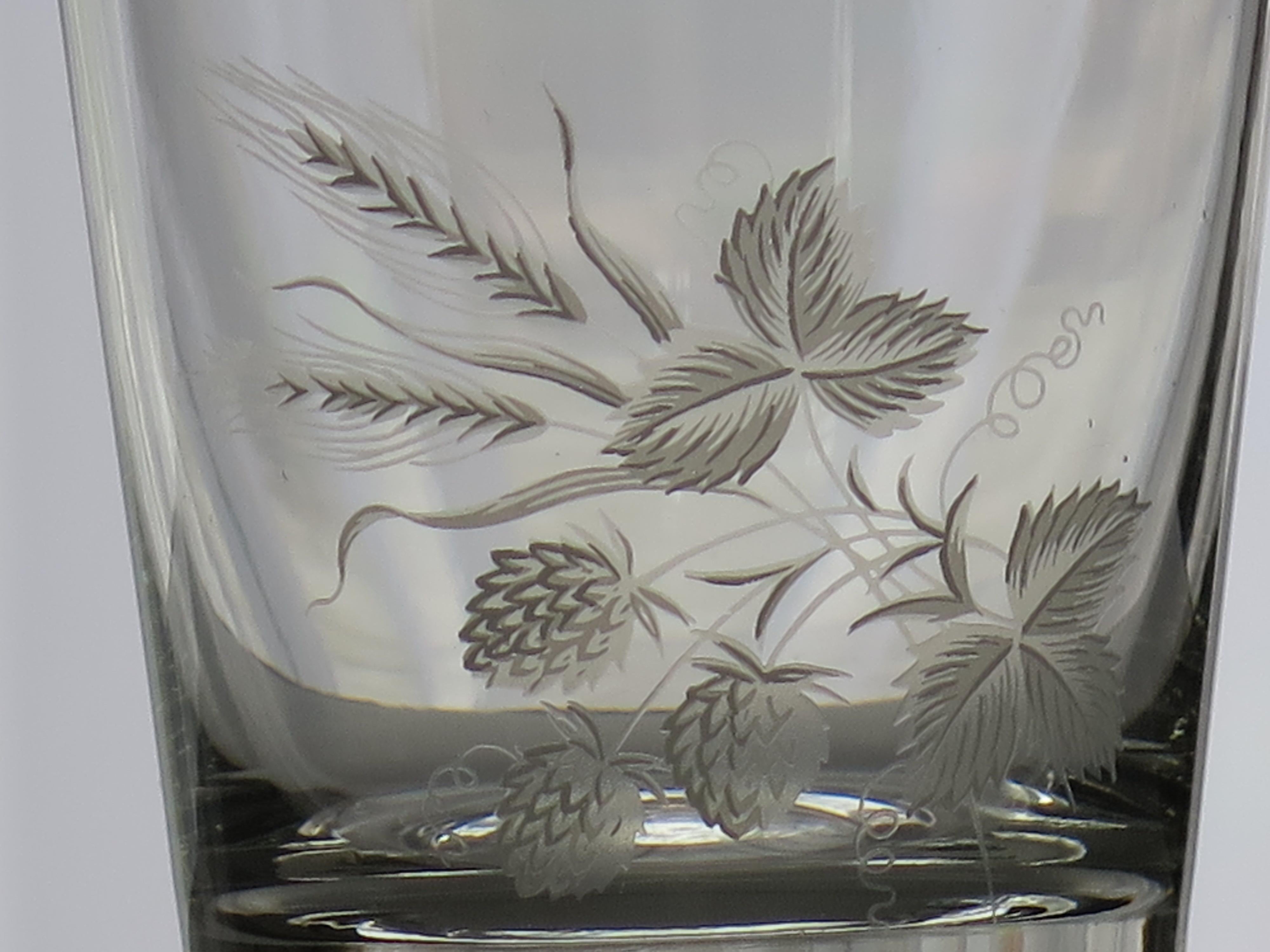 Juego de SEIS vasos para beber whisky Decoración de cebada y borde de plata, hacia los años 50 en venta 2