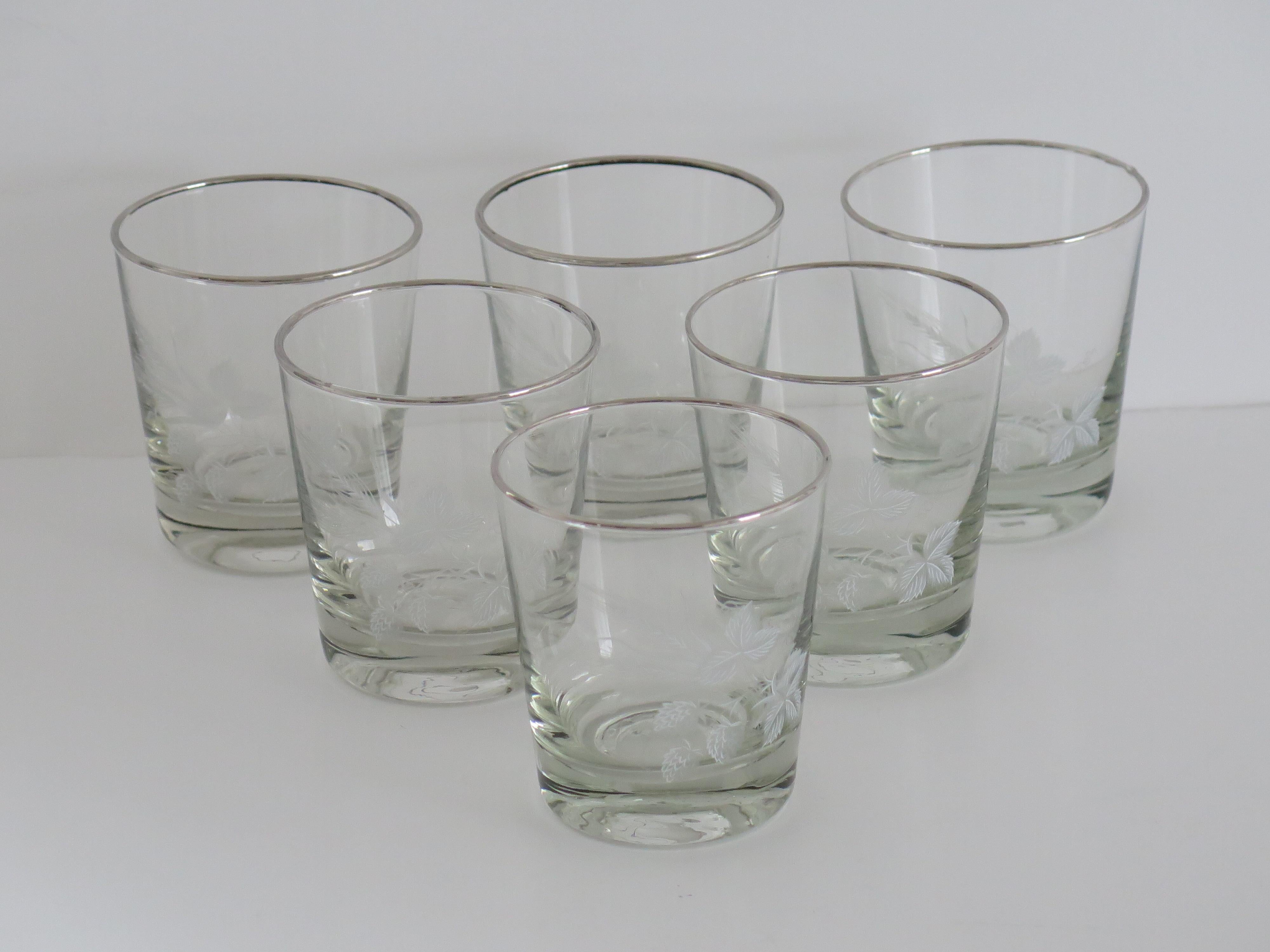 English Set of SIX Whisky Drinking Glasses Barley Decoration & Silver Rim, circa 1950s For Sale