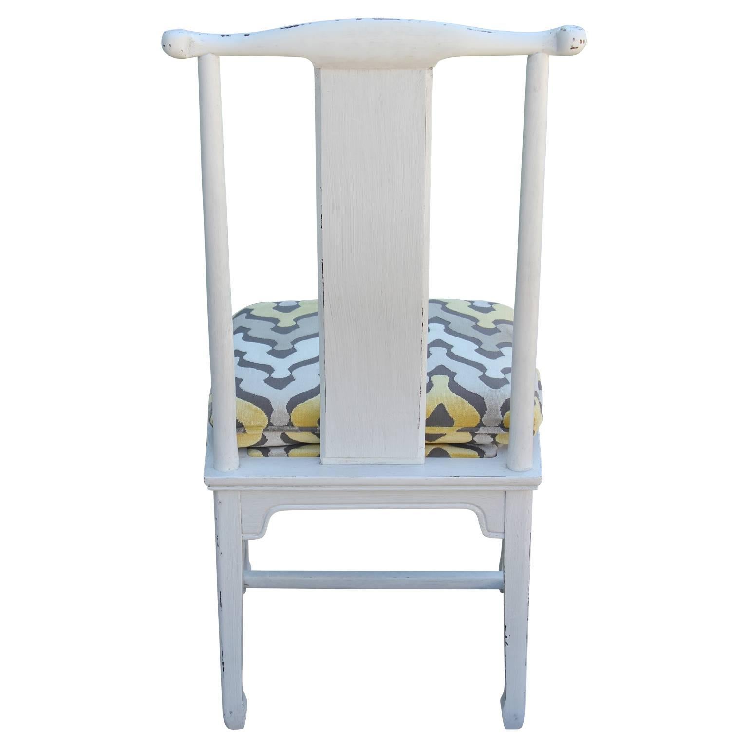 Mid-20th Century Set of Six White Pagoda Asian Style Dining Chairs with Chevron Patterned Fabric