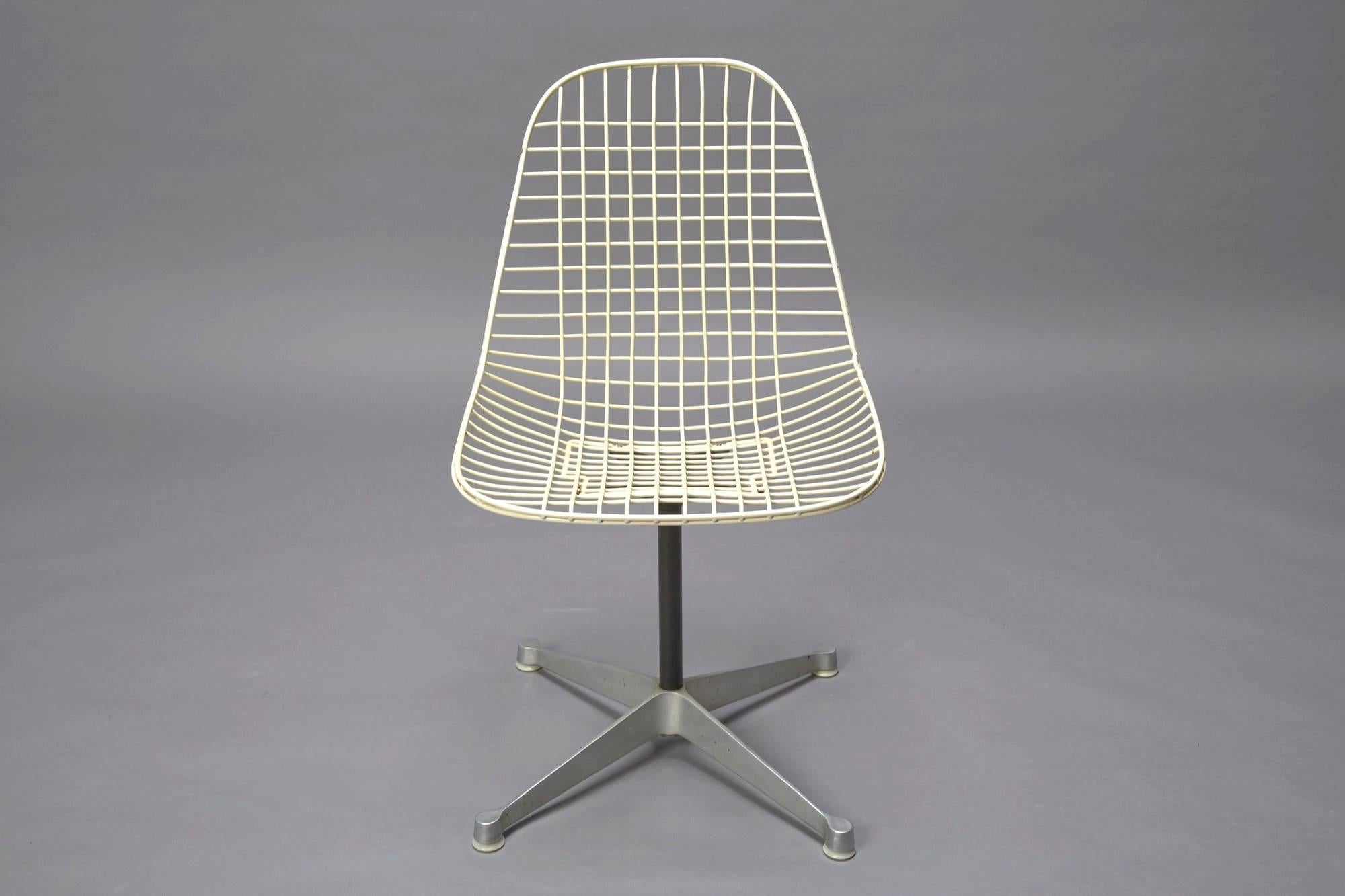 Set of six wire chairs by Charles Eames for Herman Miller.