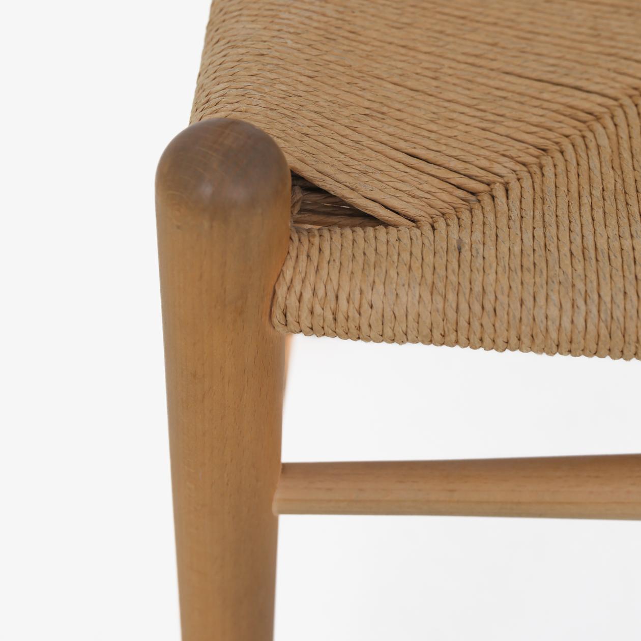 Scandinavian Modern Set of Six Wishbone Chairs by Hans J. Wegner For Sale
