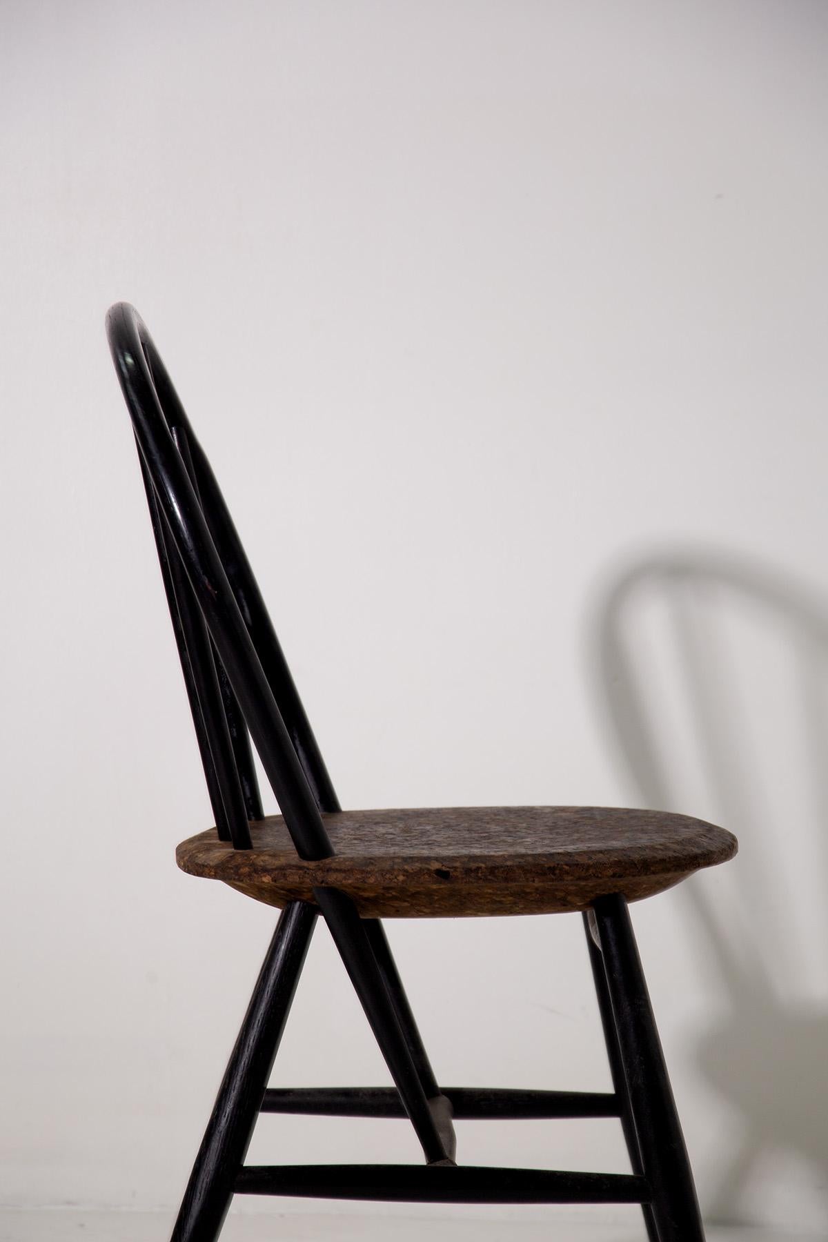 Bois Ensemble de six chaises en bois et liège en vente