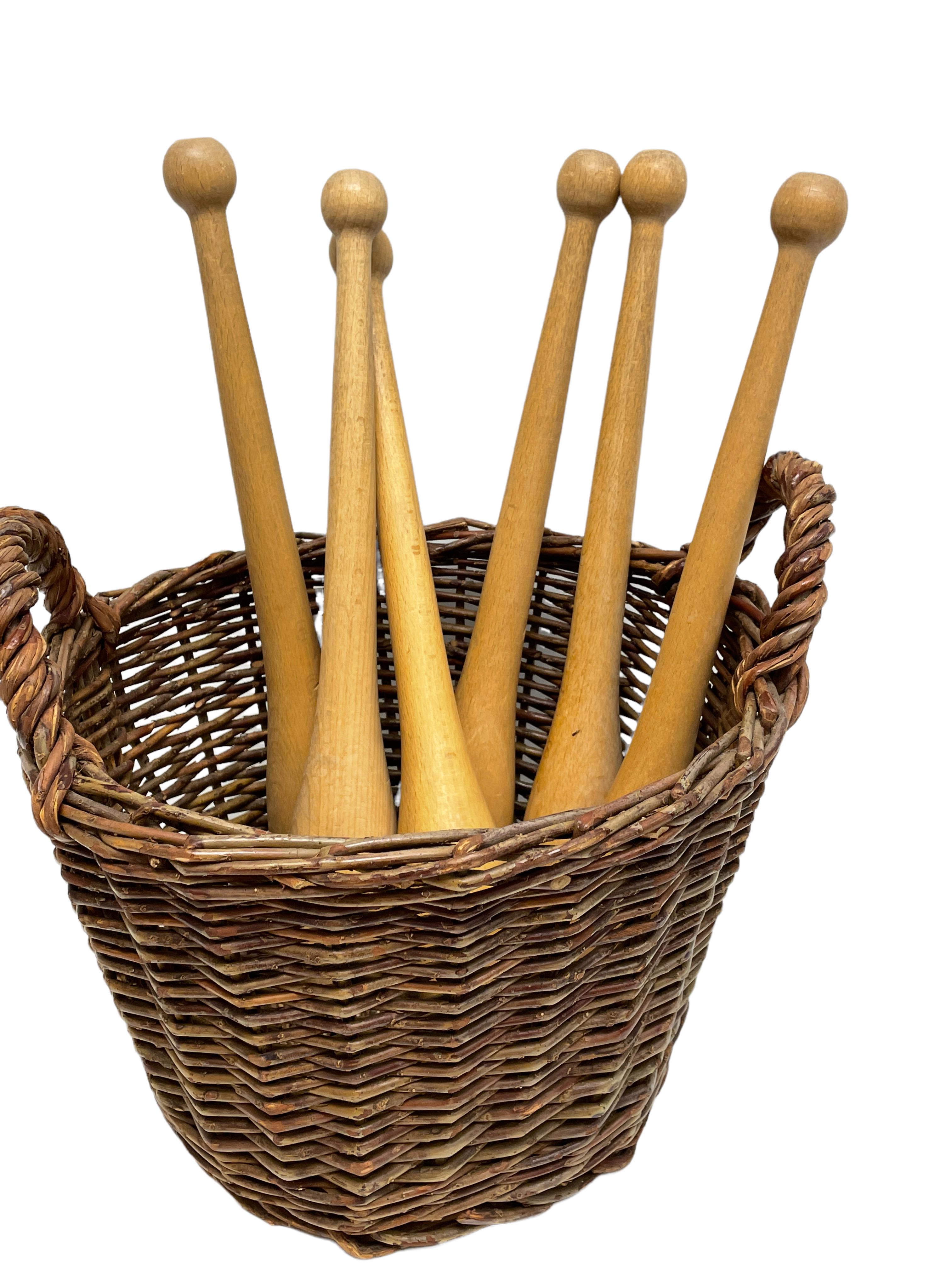 Set of Six wooden Gymnastic Clubs, with Storage Wicker Basket, Vintage German For Sale 1