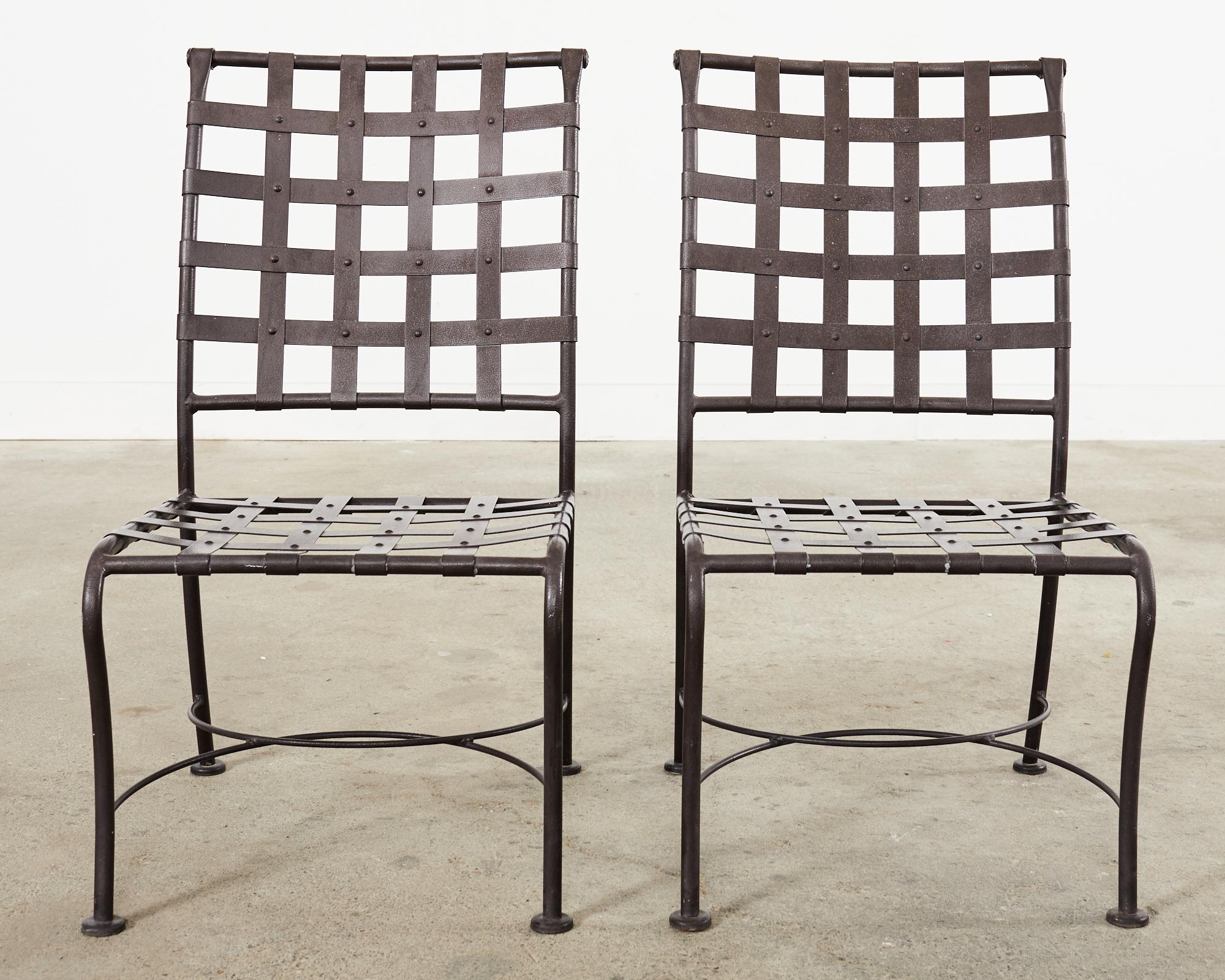 Ensemble de seize chaises de salle à manger de jardin Brown Jordan, style Florentine  en vente 13