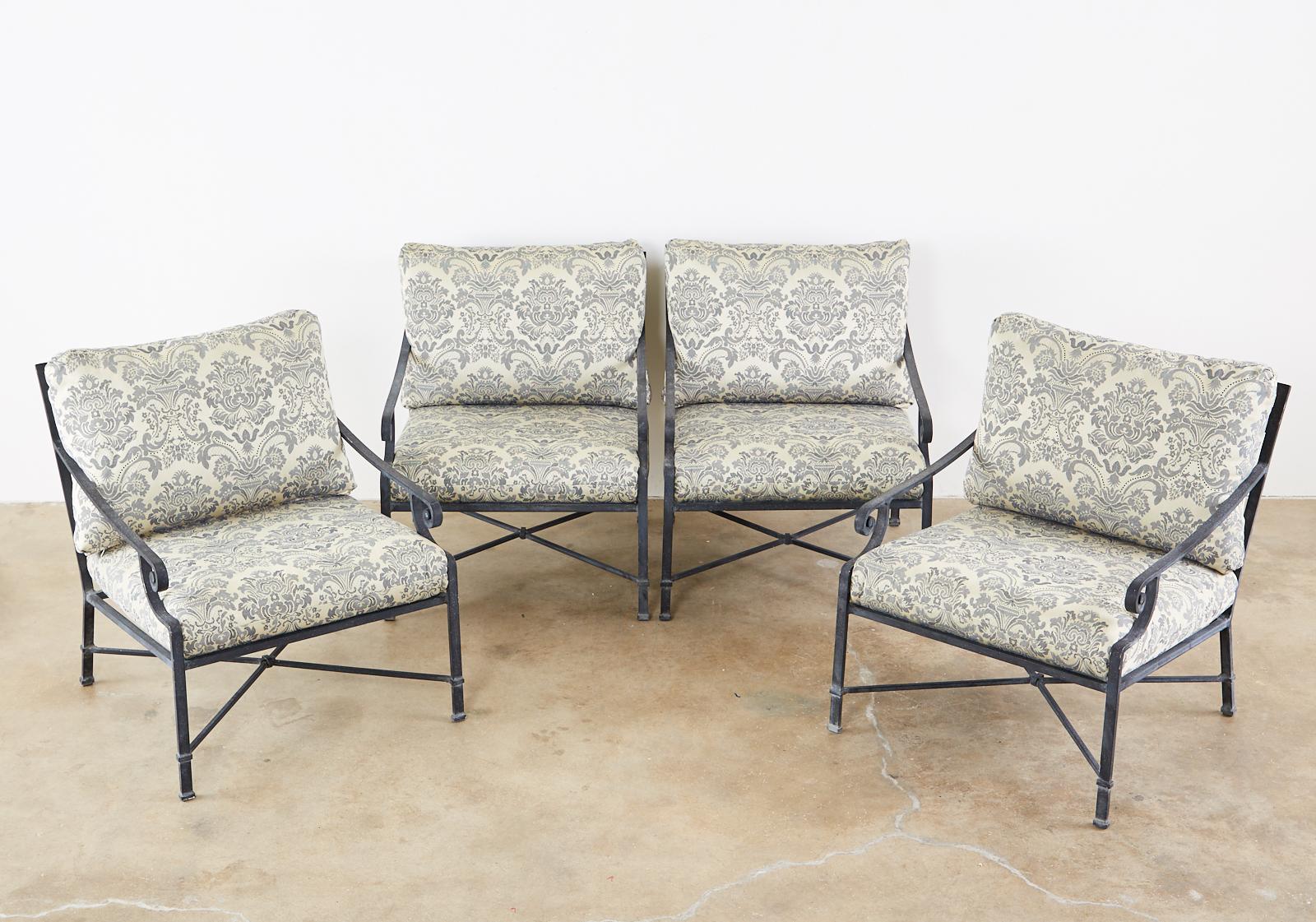 Set of Eight Brown Jordan Venetian Patio Lounge Chairs In Good Condition In Rio Vista, CA