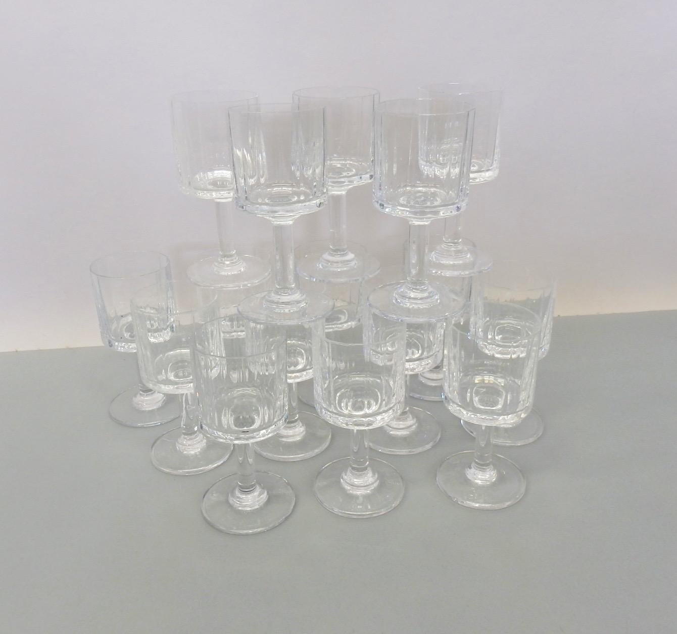 Juego de dieciséis vasos de agua Dansk French JHQ Gustav Goblets Vidrio en venta
