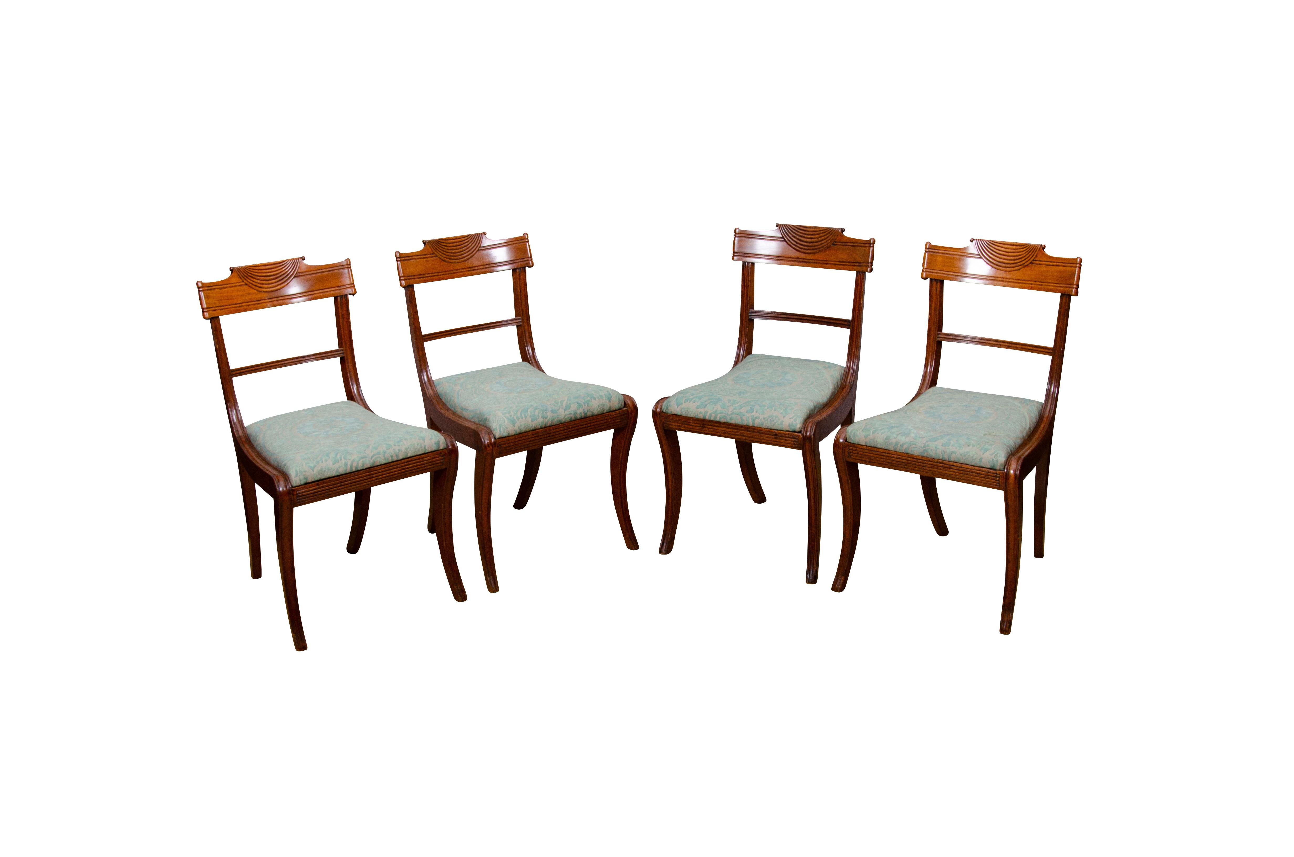 Set of Sixteen Regency Mahogany Dining Chairs 7