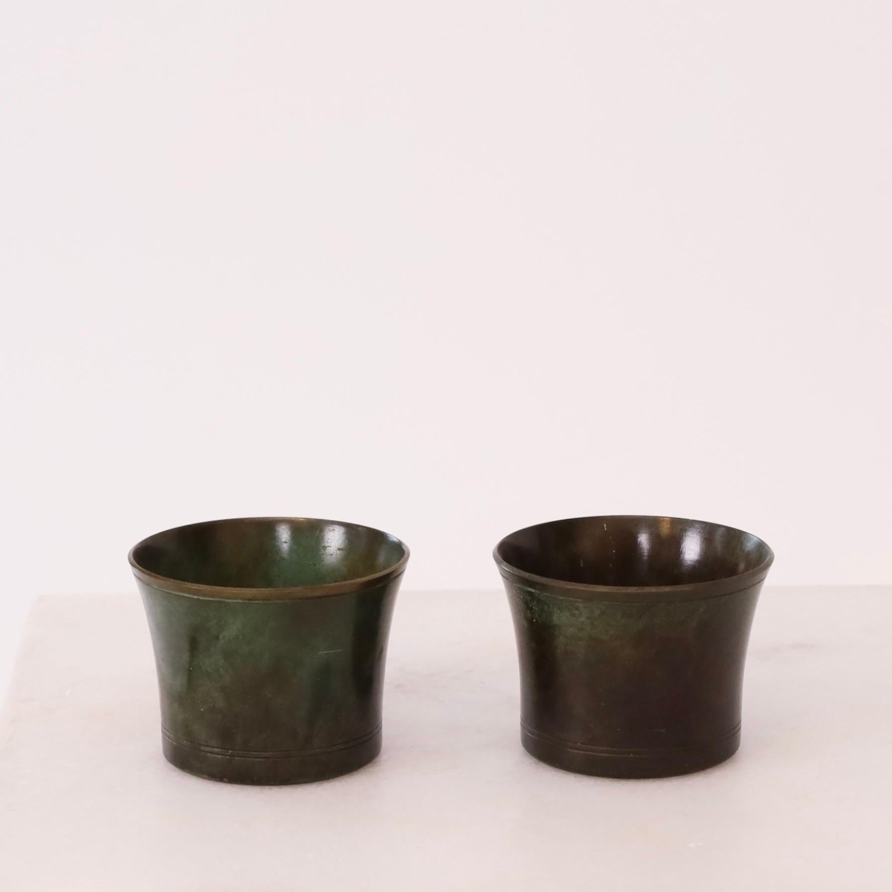 Set of small Just Andersen bronze cigarette cups, 1920s, Denmark For Sale 3