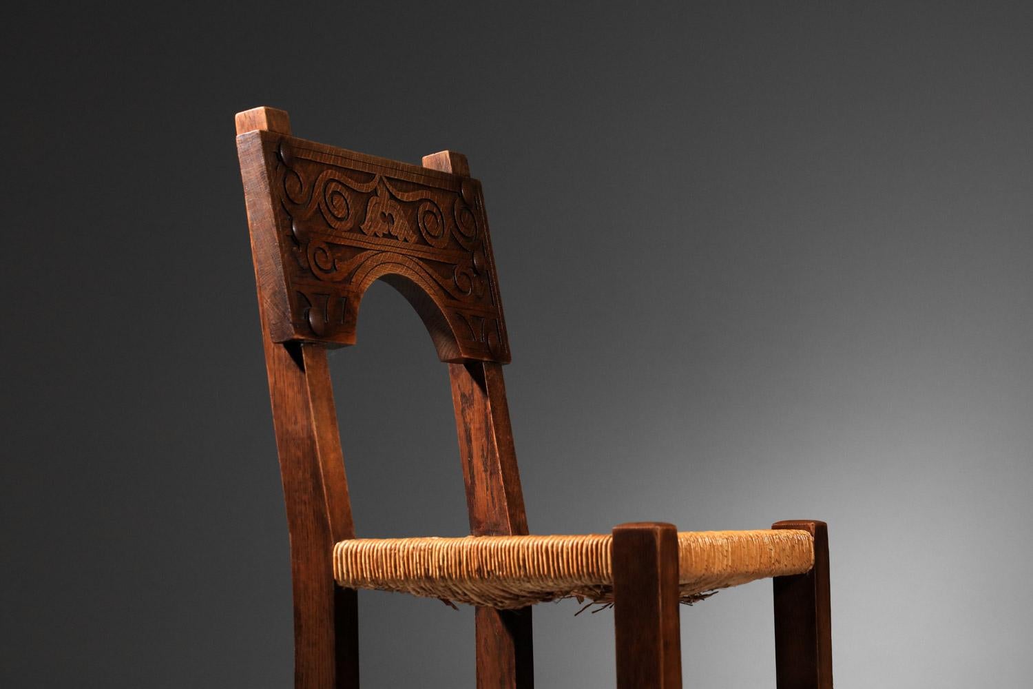Hand-Carved Set of solid oak and wicker chairs, carved Savina Joseph style For Sale
