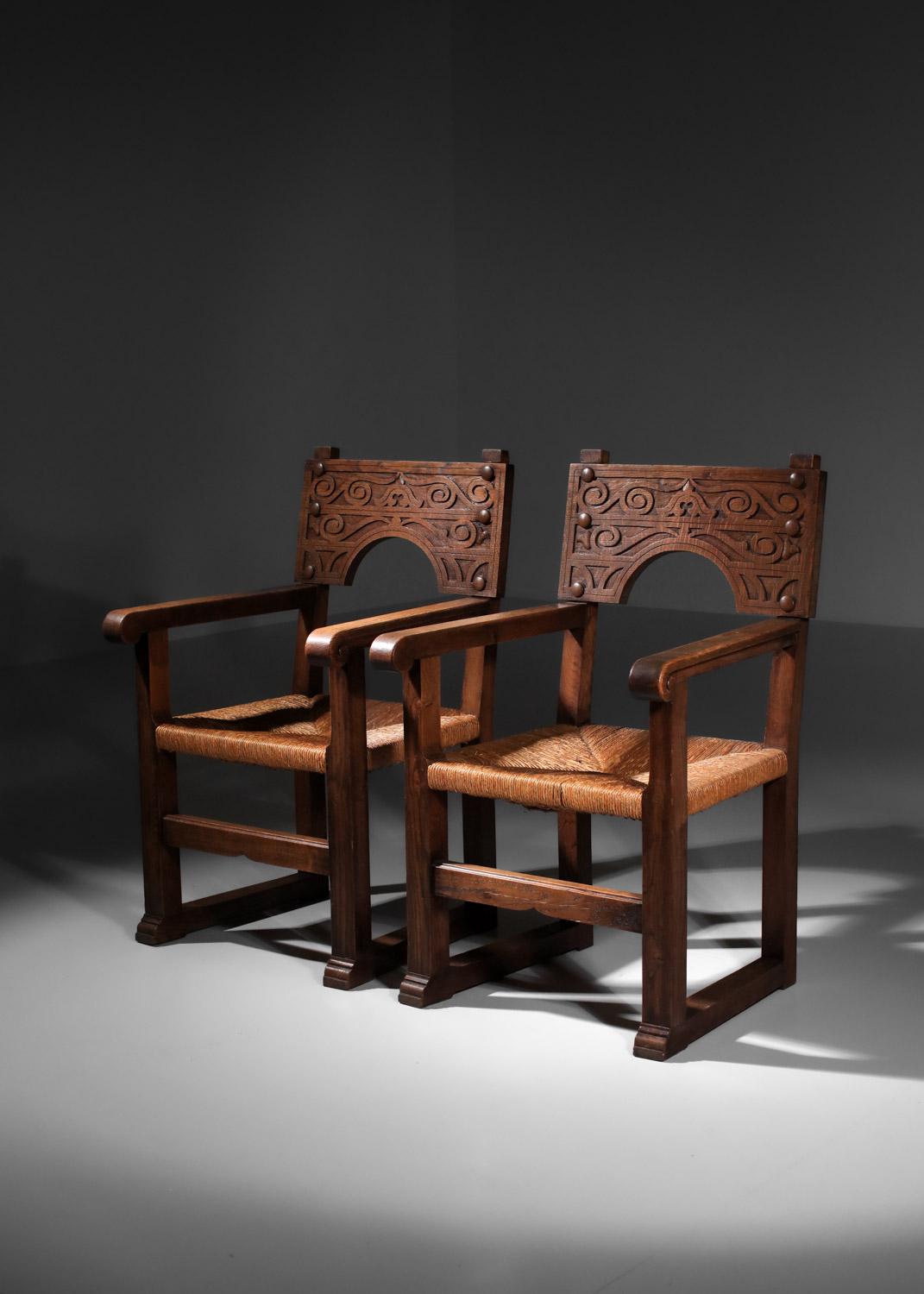 Wicker Set of solid oak and wicker chairs, carved Savina Joseph style For Sale