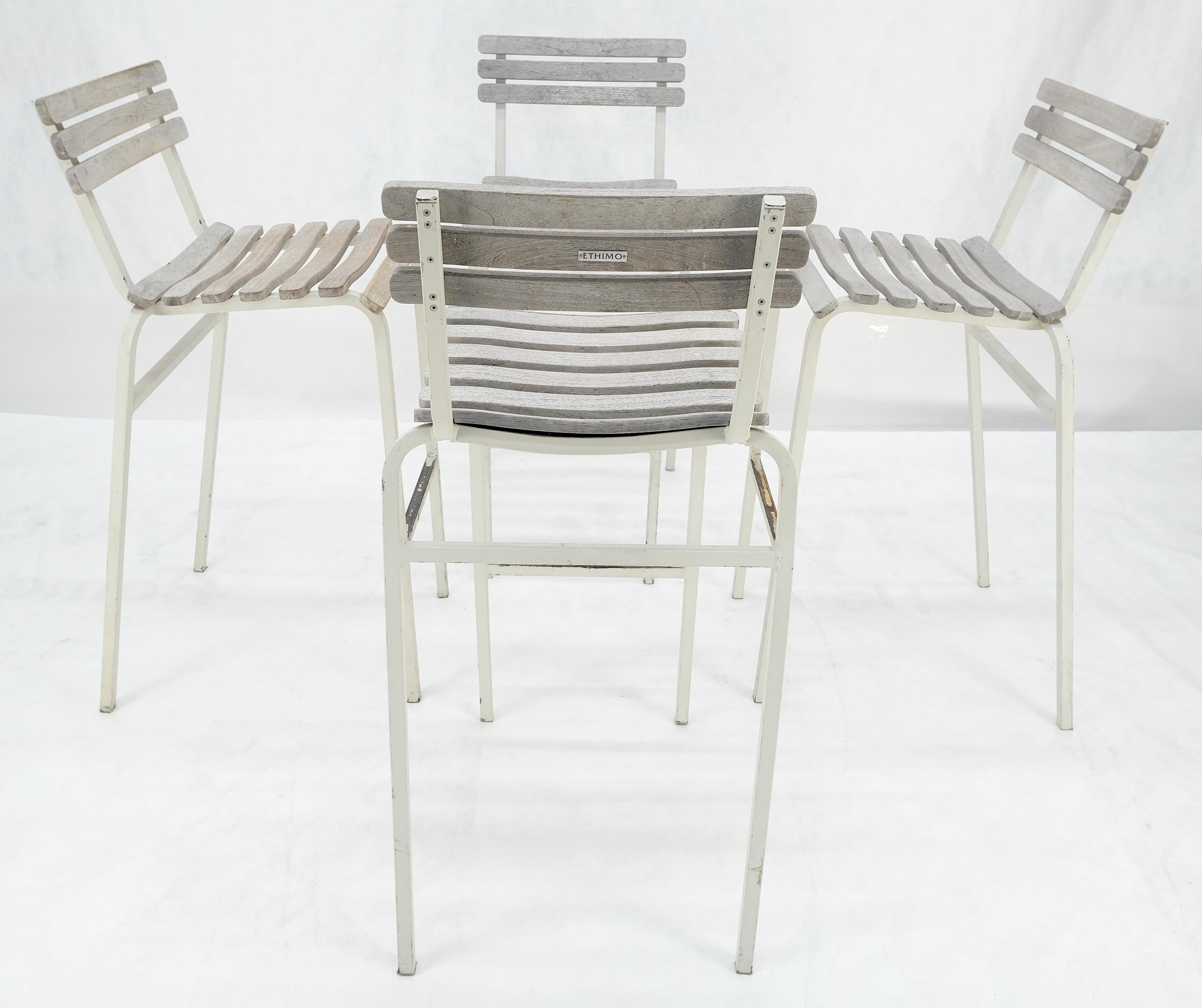 XX secolo Set di 7 sgabelli da bar per esterni in alluminio e teak massiccio in vendita