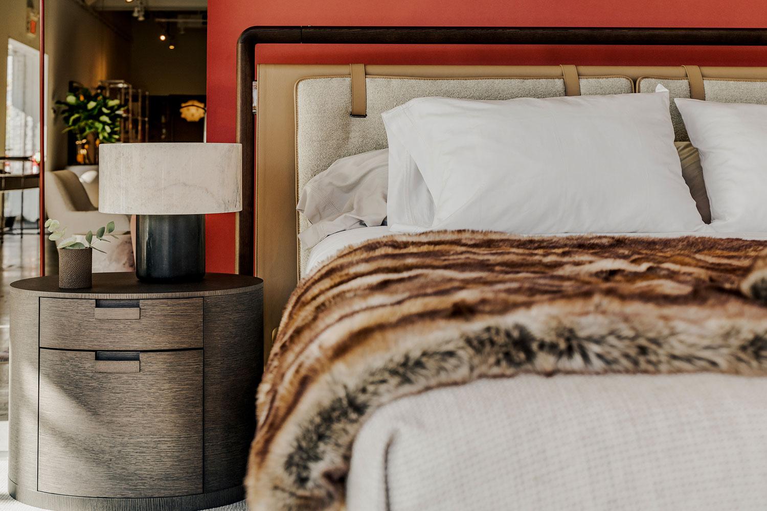 Modern Pair of Bedside Tables in Grey Oak Wood by Antonio Citterio, Maxalto 2
