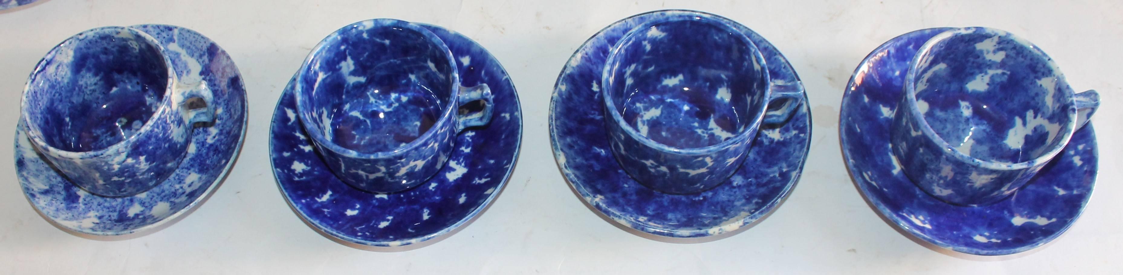 Pottery Set of Spongeware Cups, Plates and Saucers / 16 Pieces Set For Sale