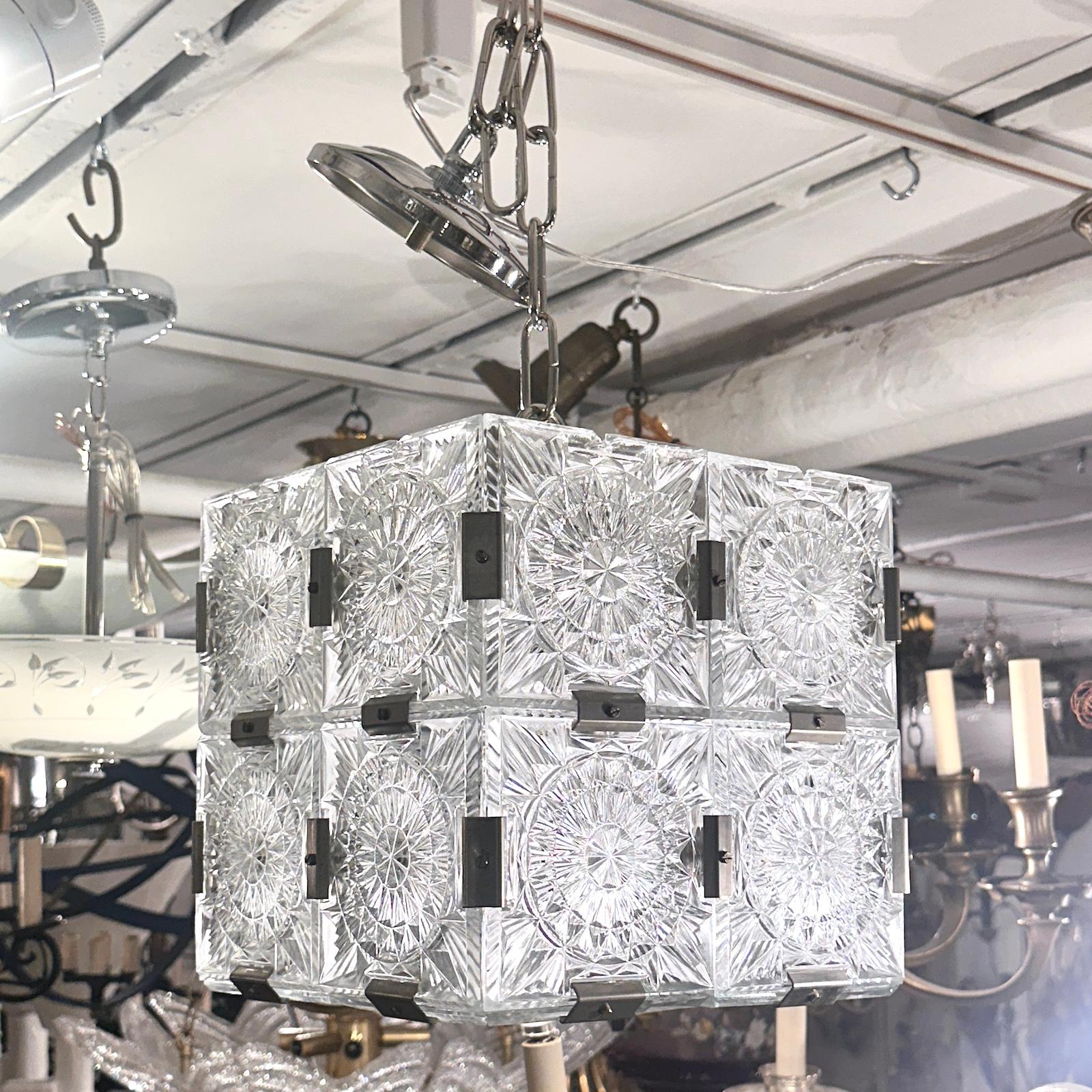 Verre Ensemble de luminaires carrés modernes en verre moulé, vendus individuellement en vente