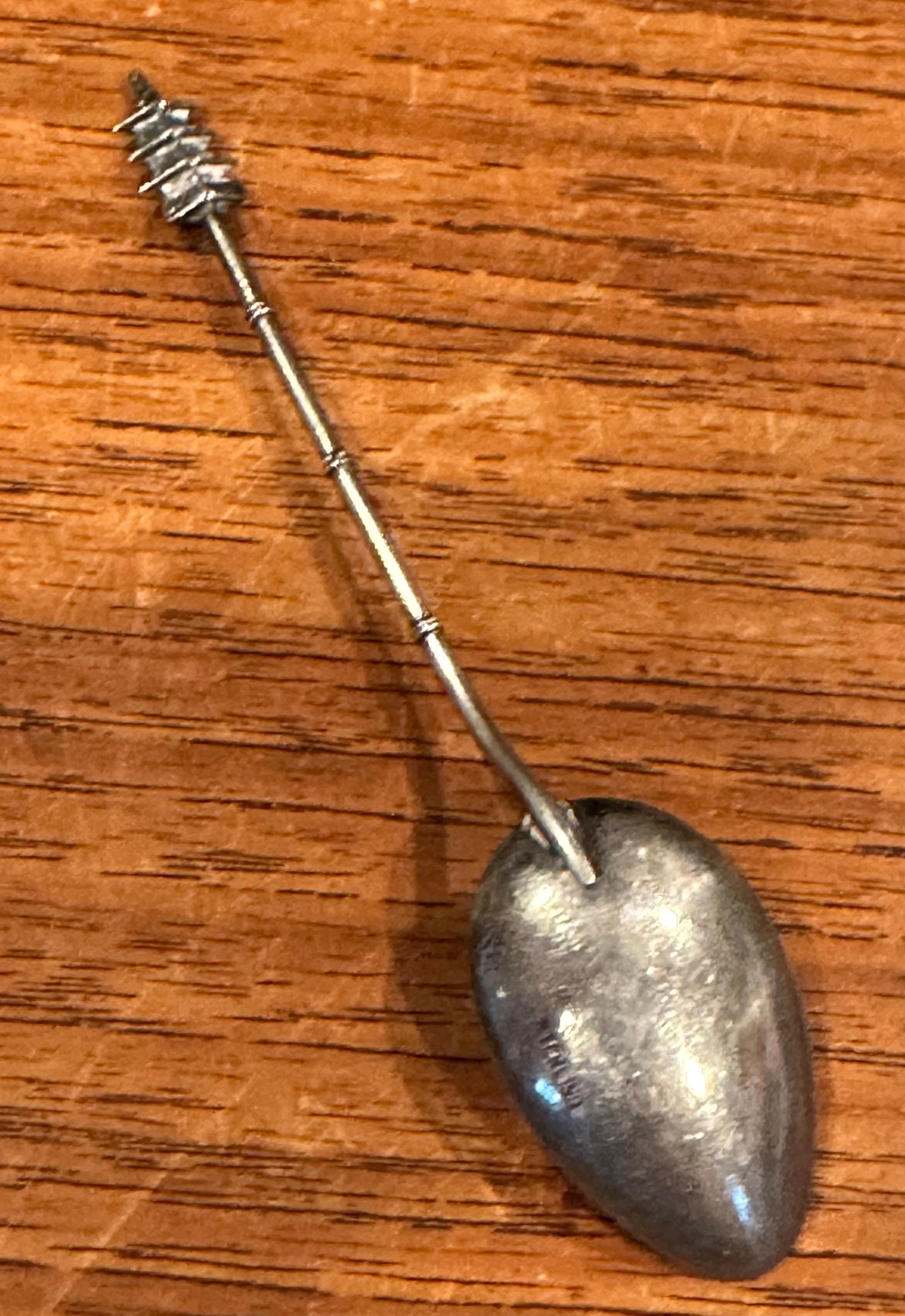 Argento 925 Set di cucchiai demitasse asiatici in argento sterling con motivo a pagoda e stelo in bambù in vendita