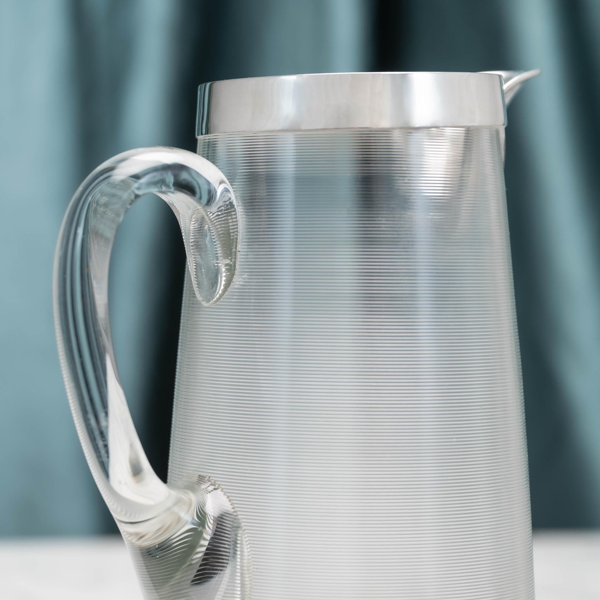 Satz 'Striker' Glas- und Silberbecher und Krug, gestempelt London 1883. (Spätes 19. Jahrhundert) im Angebot