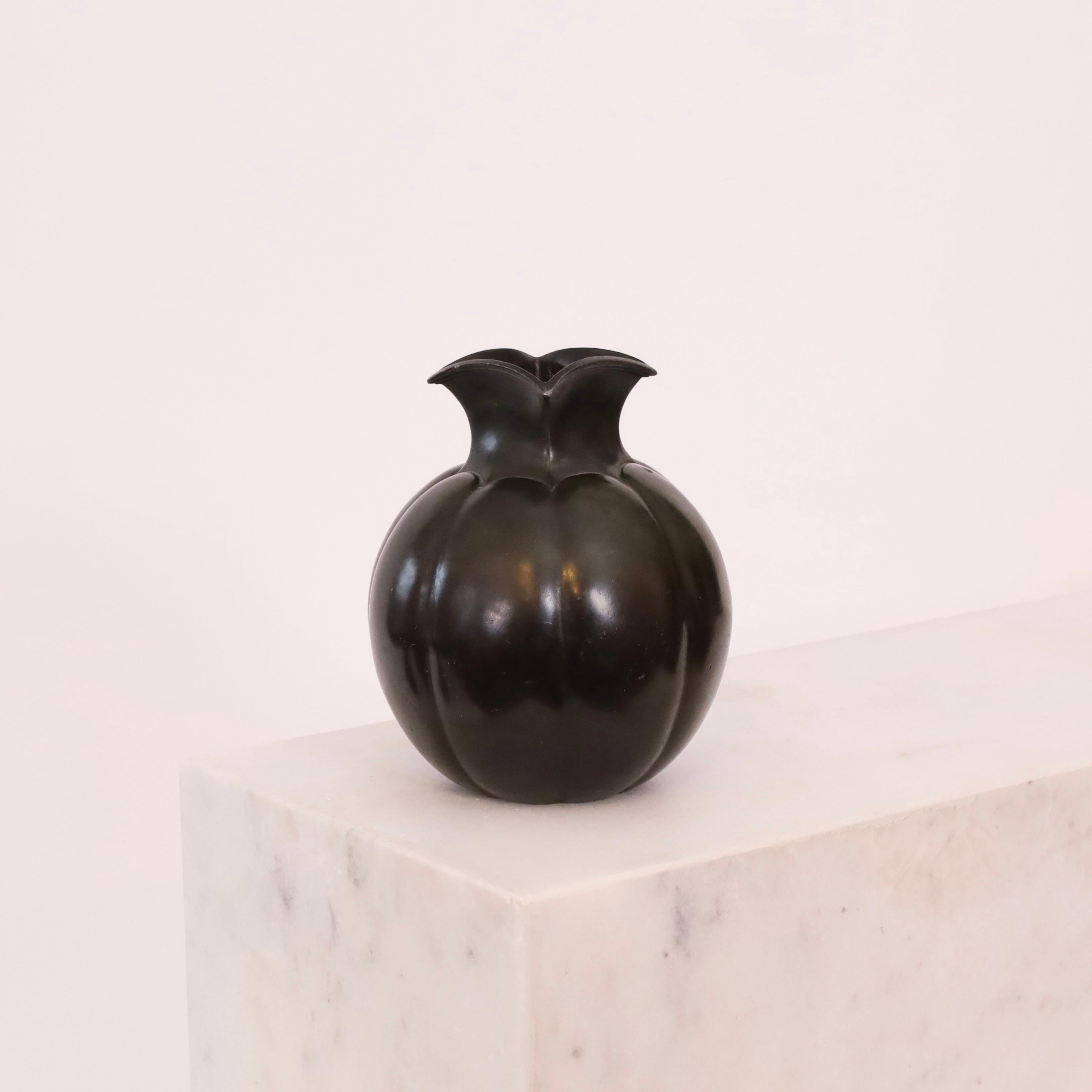 Set bedeutender Art-Déco-Vasen von Just Andersen, 1930er Jahre, Dänemark im Angebot 5