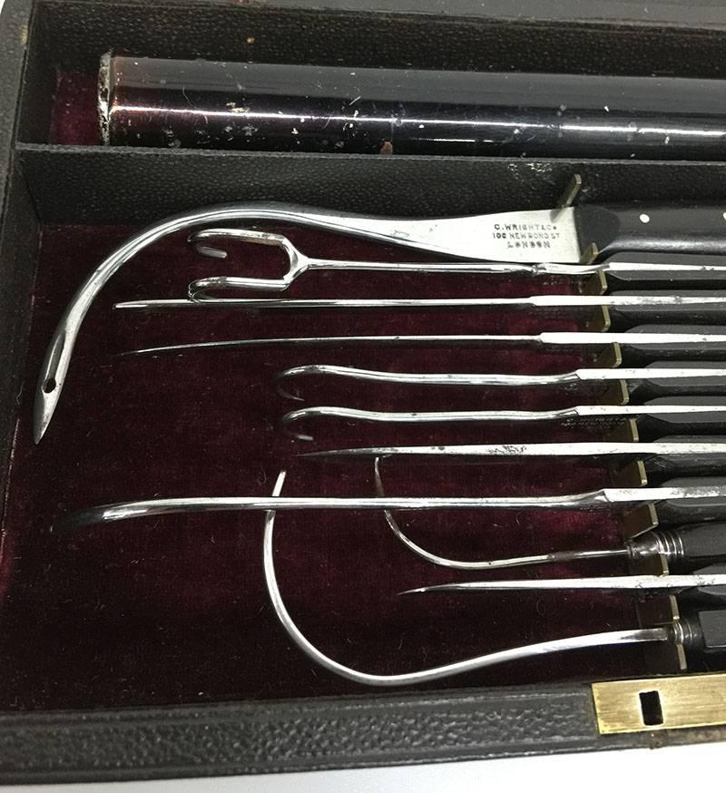Set of Surgical Instruments of Wright & Co. London, Late 19th Century In Good Condition In Delft, NL
