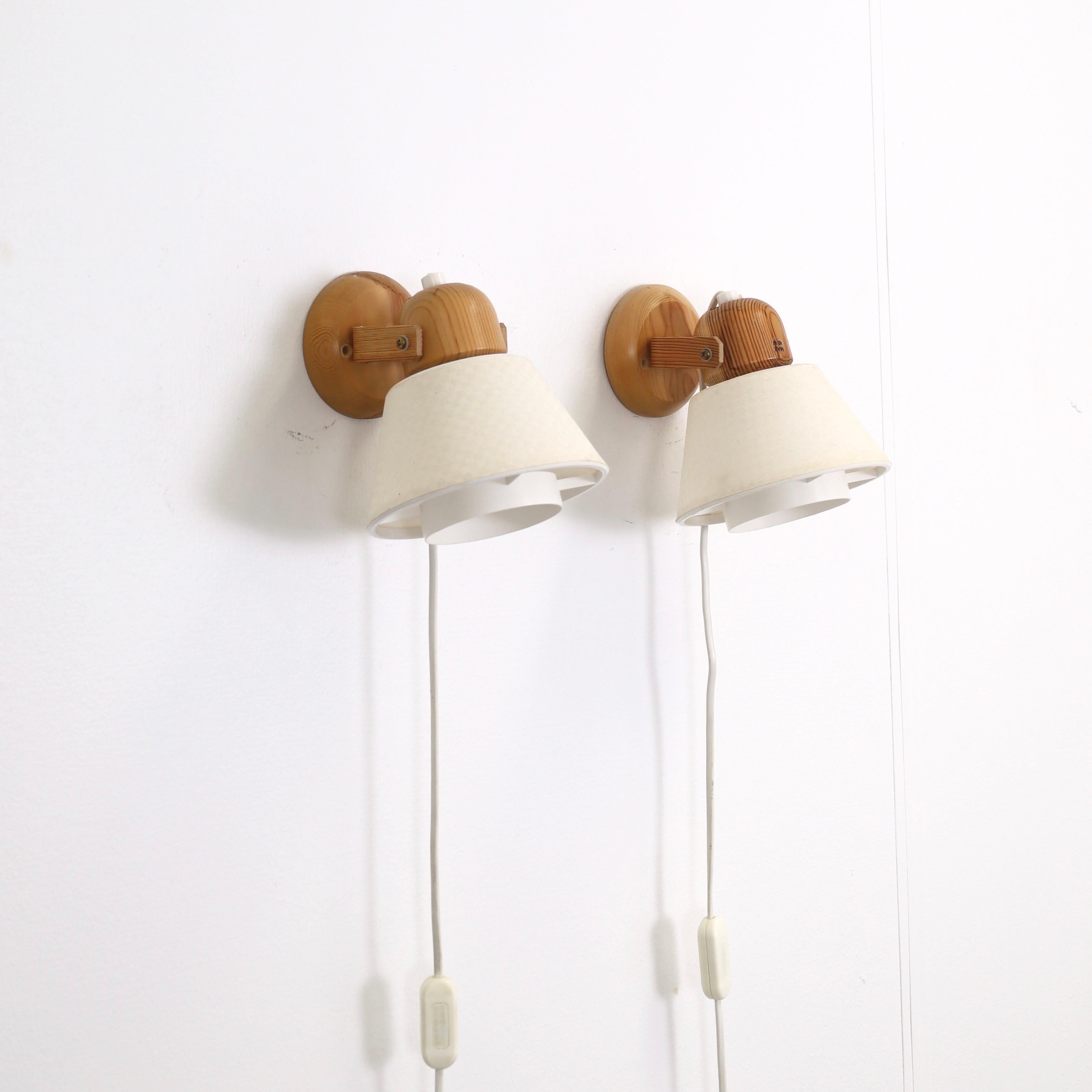 Set of Swedish Pine Wood bed lamps by Solbackens Svarveri, Sweden, 1970s For Sale 6