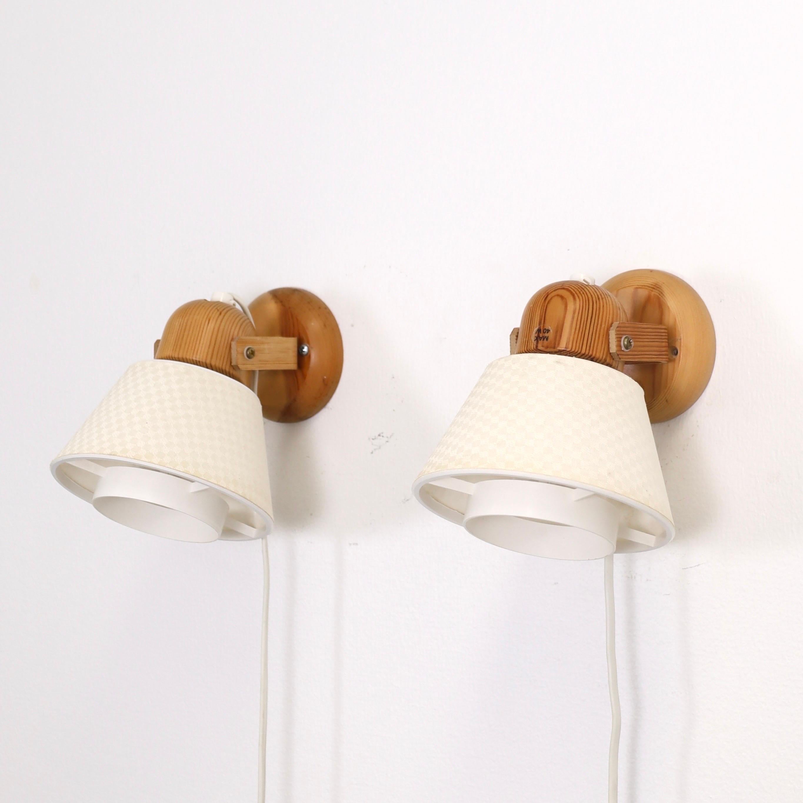 Set of Swedish Pine Wood bed lamps by Solbackens Svarveri, Sweden, 1970s For Sale 9