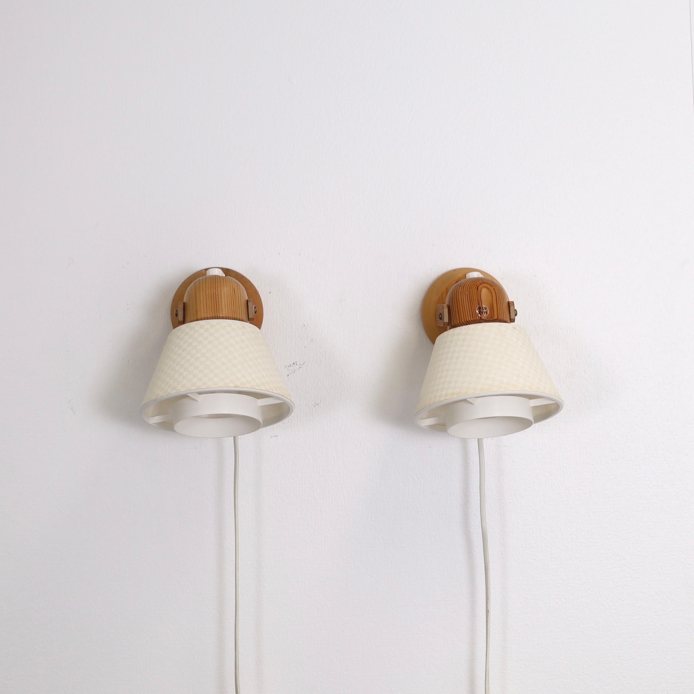 Late 20th Century Set of Swedish Pine Wood bed lamps by Solbackens Svarveri, Sweden, 1970s For Sale