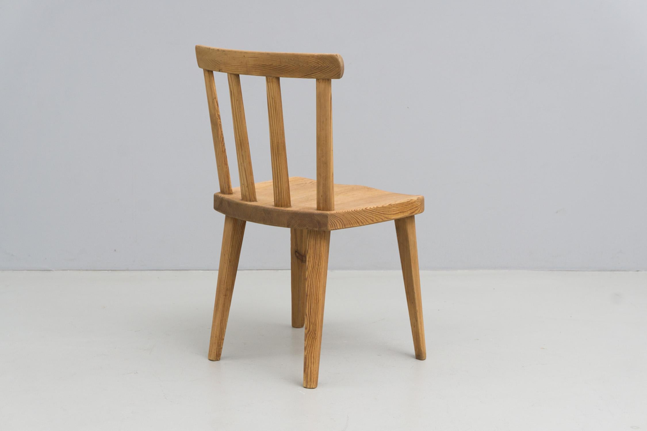 Set of Swedish Pine Wood Chairs, 'Uto' by Axel Einar Hjorth, 1930 For Sale 4