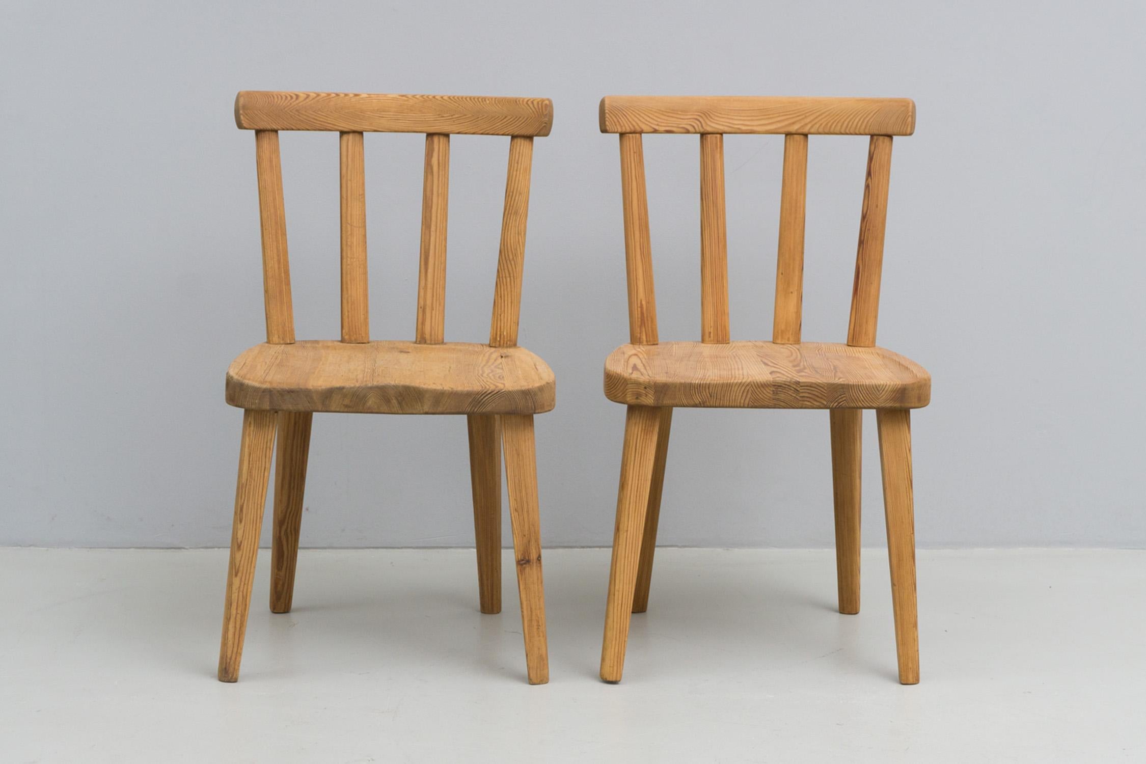 Mid-20th Century Set of Swedish Pine Wood Chairs, 'Uto' by Axel Einar Hjorth, 1930 For Sale