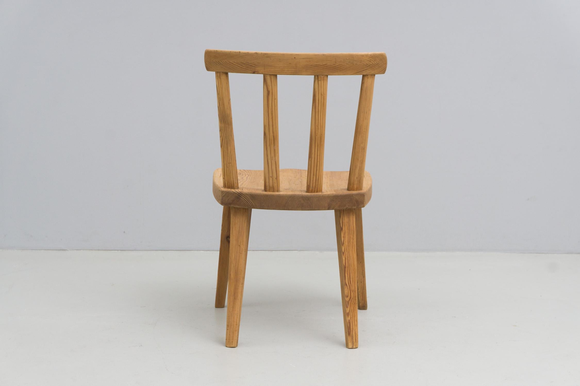 Set of Swedish Pine Wood Chairs, 'Uto' by Axel Einar Hjorth, 1930 For Sale 3