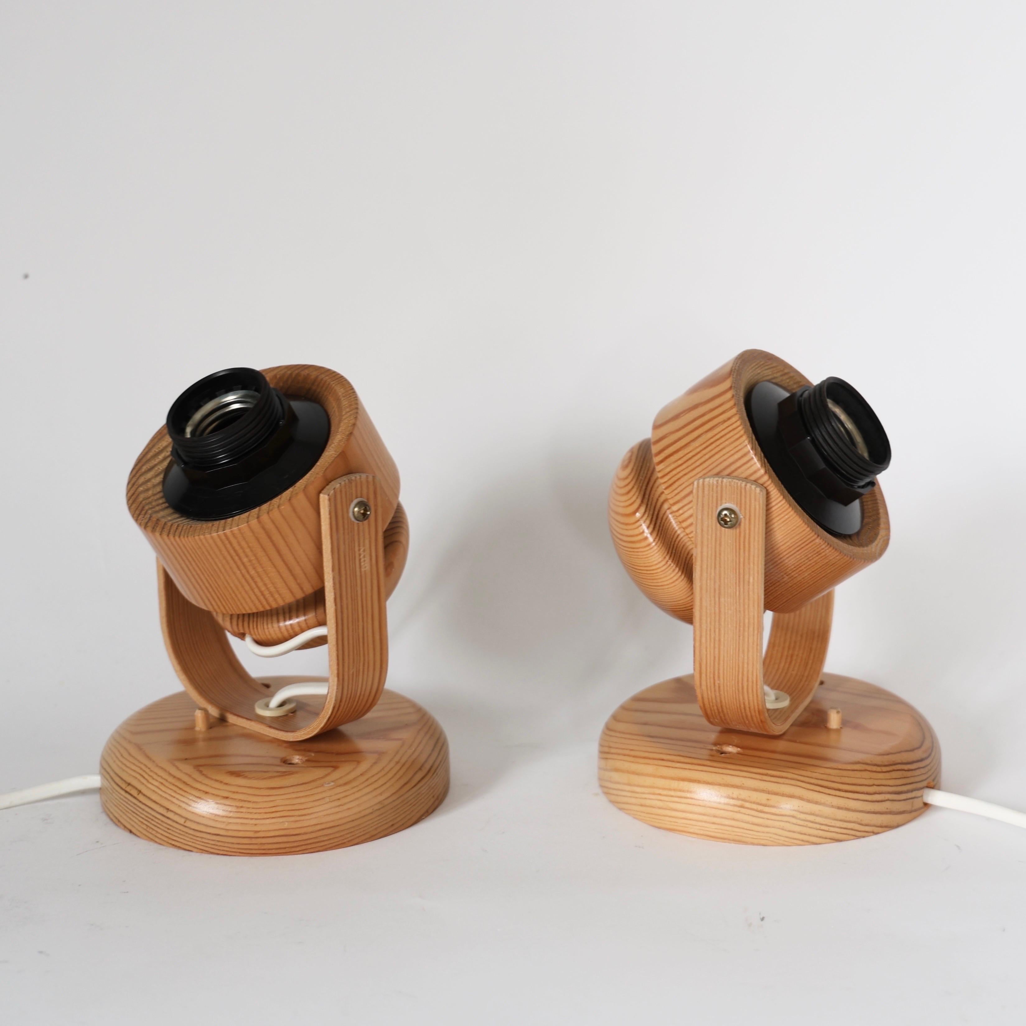 Ensemble d'appliques suédoises en bois de pin par Solbackens Svarveri, Suède, 1970 en vente 4