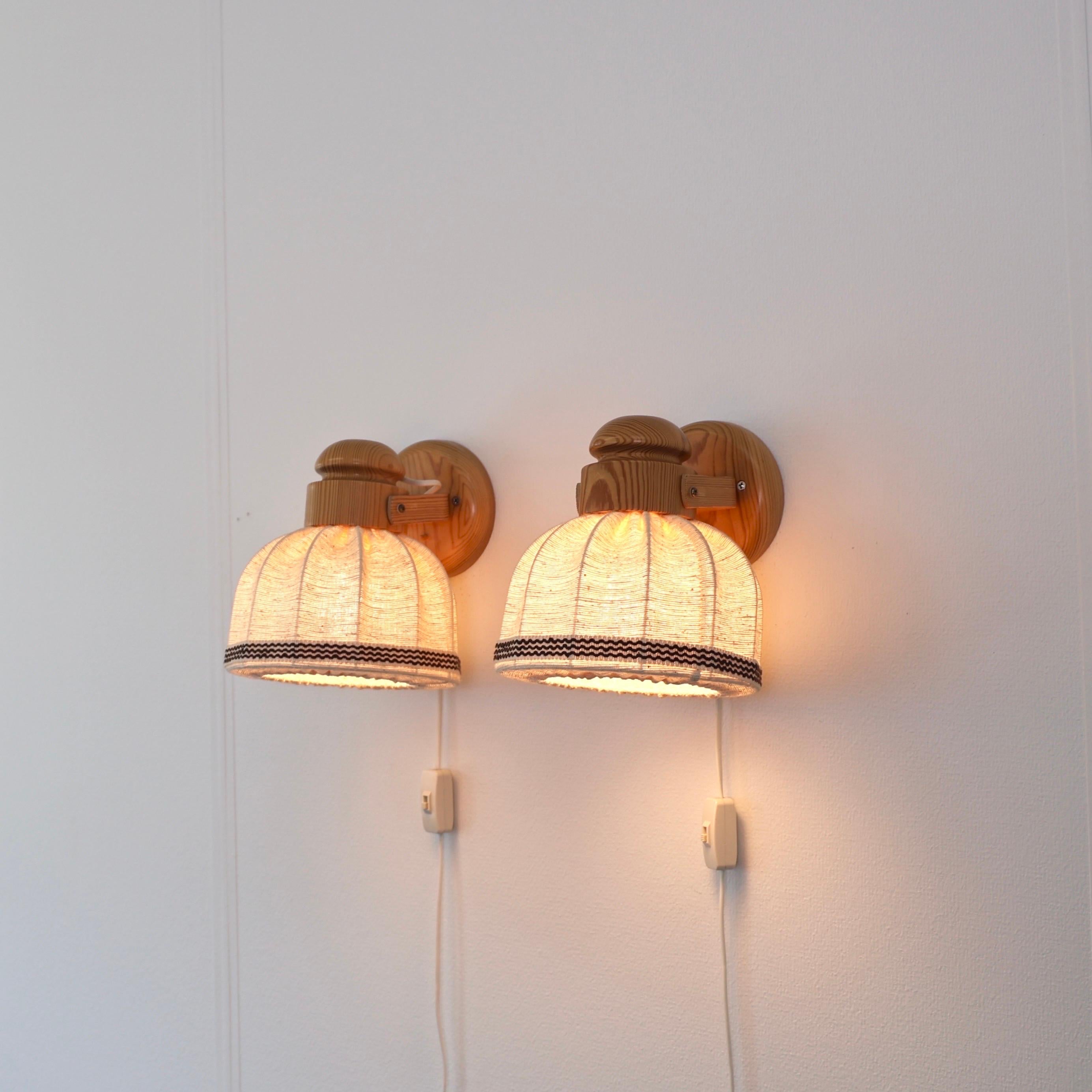 Ensemble d'appliques suédoises en bois de pin par Solbackens Svarveri, Suède, 1970 en vente 8