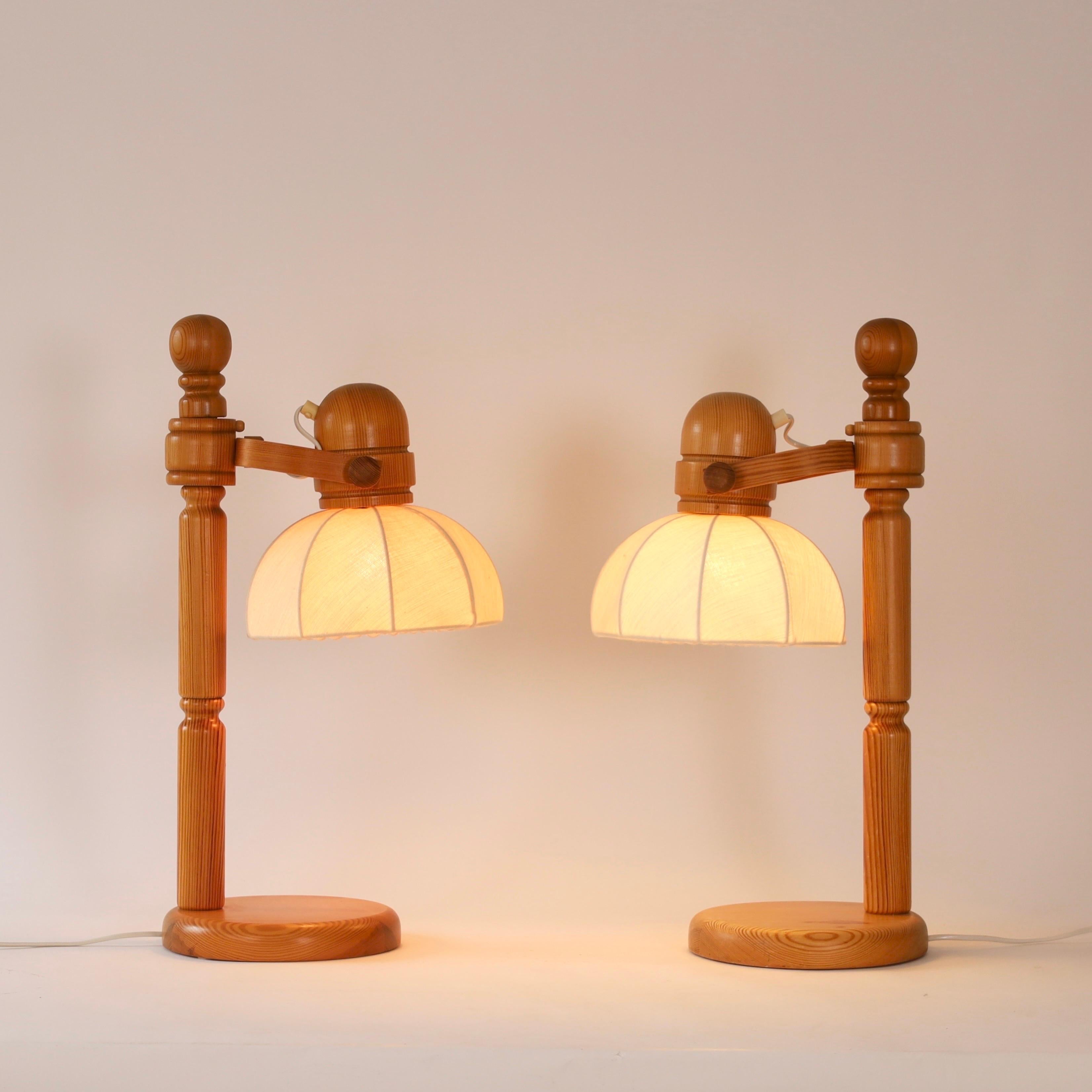 Juego de lámparas de mesa suecas de madera de pino by Markslöjd, Suecia, años 70 Madera en venta