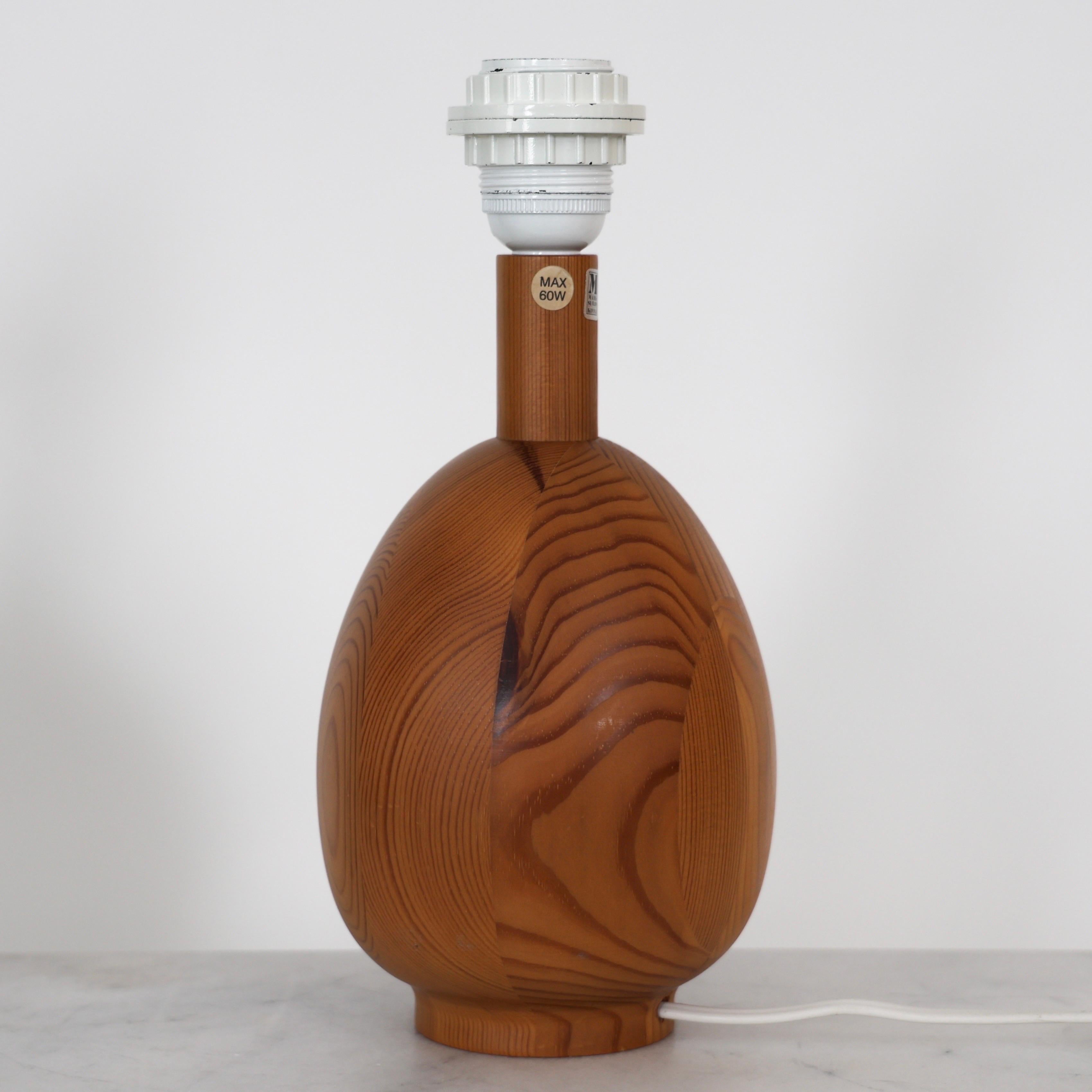 Ensemble de lampes de table en bois de pin suédois par Markslöjd, Suède, années 1980 en vente 3