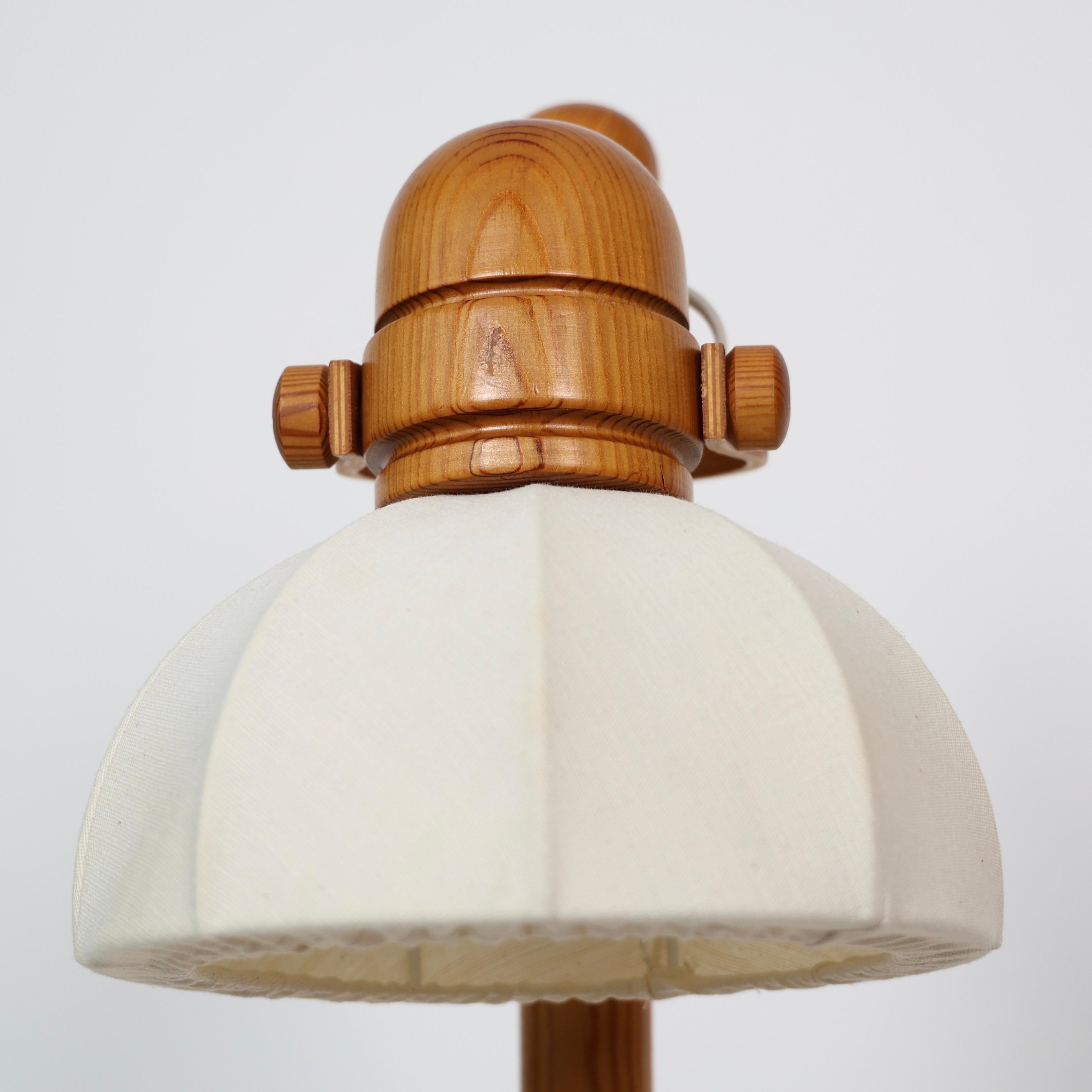 Ensemble de lampes de table en bois de pin suédois par Markslöjd, Suède, années 1980 en vente 4