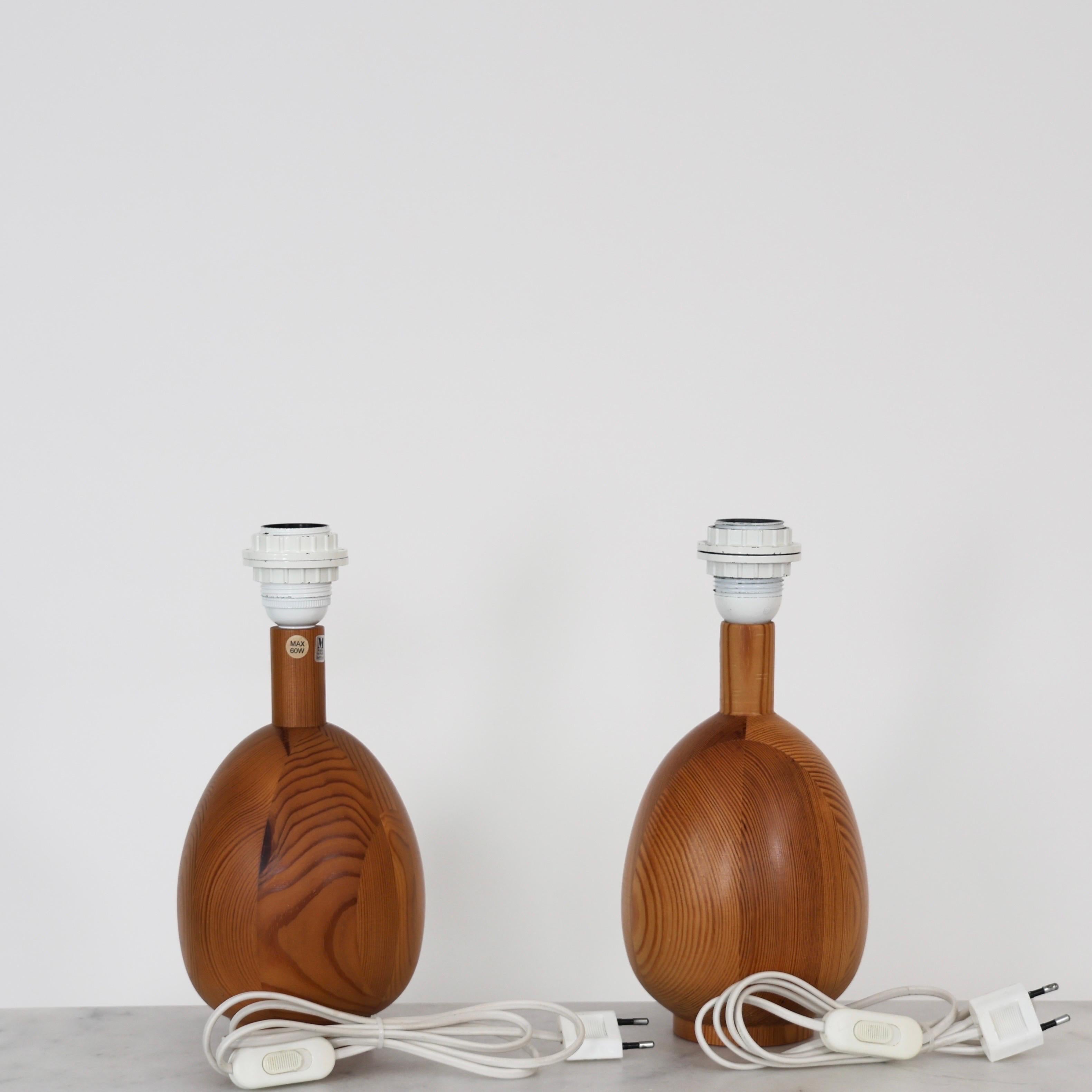 Ensemble de lampes de table en bois de pin suédois par Markslöjd, Suède, années 1980 en vente 6