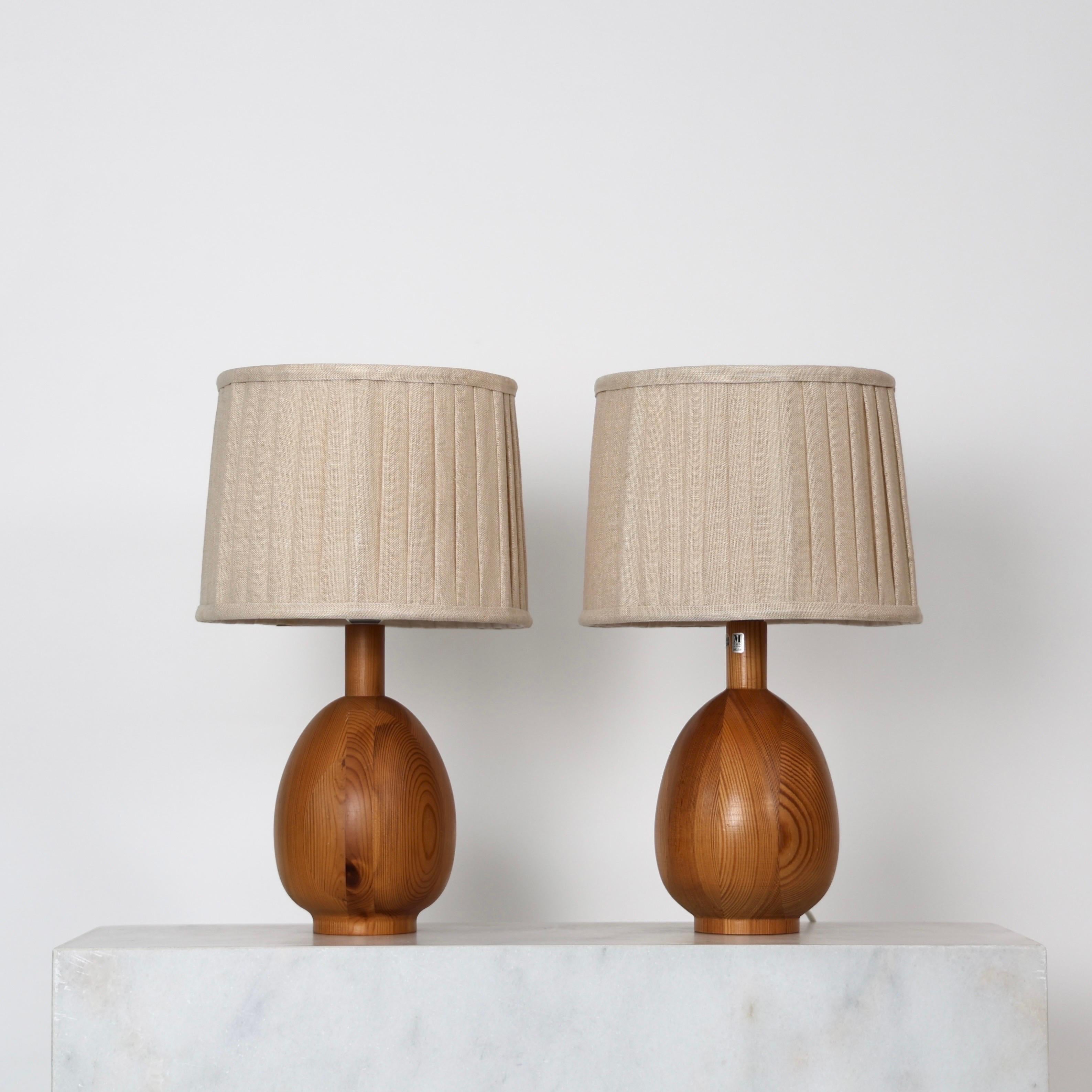 Ensemble de lampes de table en bois de pin suédois par Markslöjd, Suède, années 1980 en vente 7